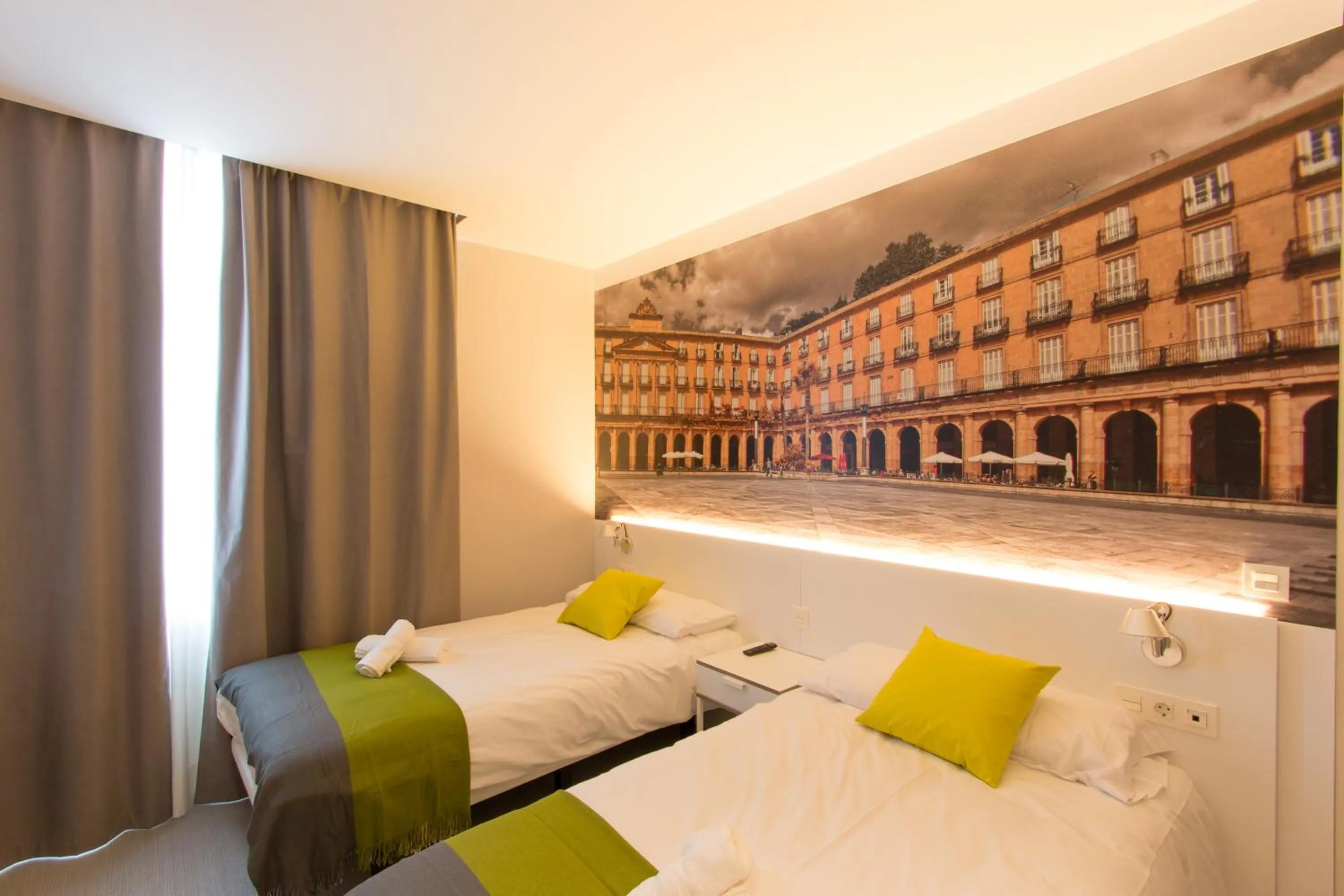 Bed in Bilbao City Rooms