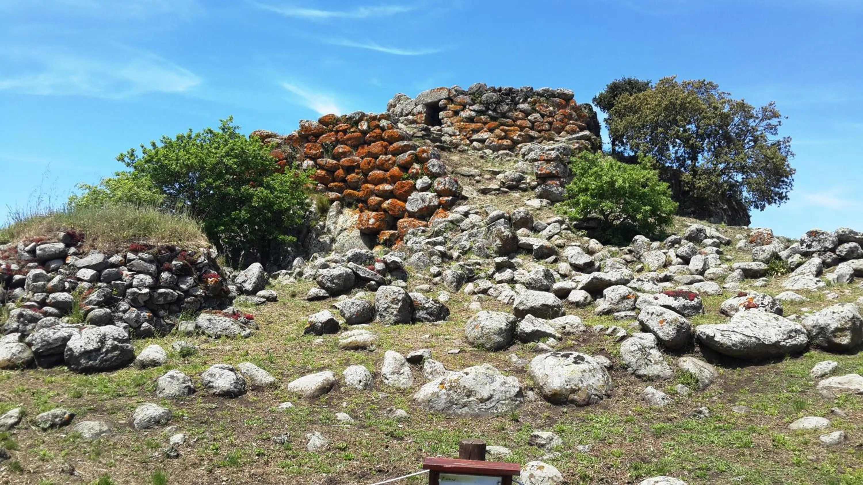 Nearby landmark in Casa Castori