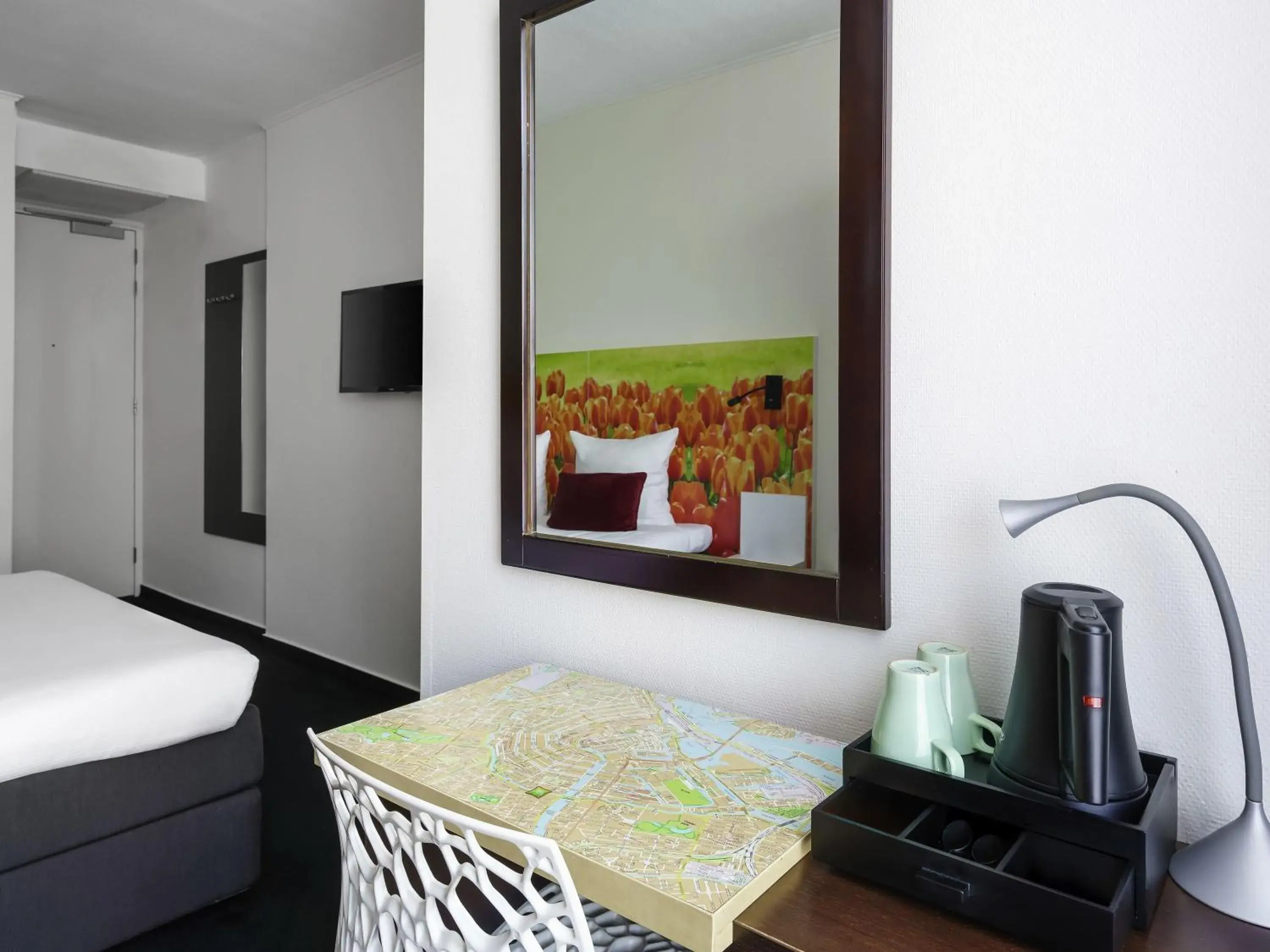 Standard Twin Room in ibis Styles Amsterdam City Standard Twin Room in ibis Styles Amsterdam City