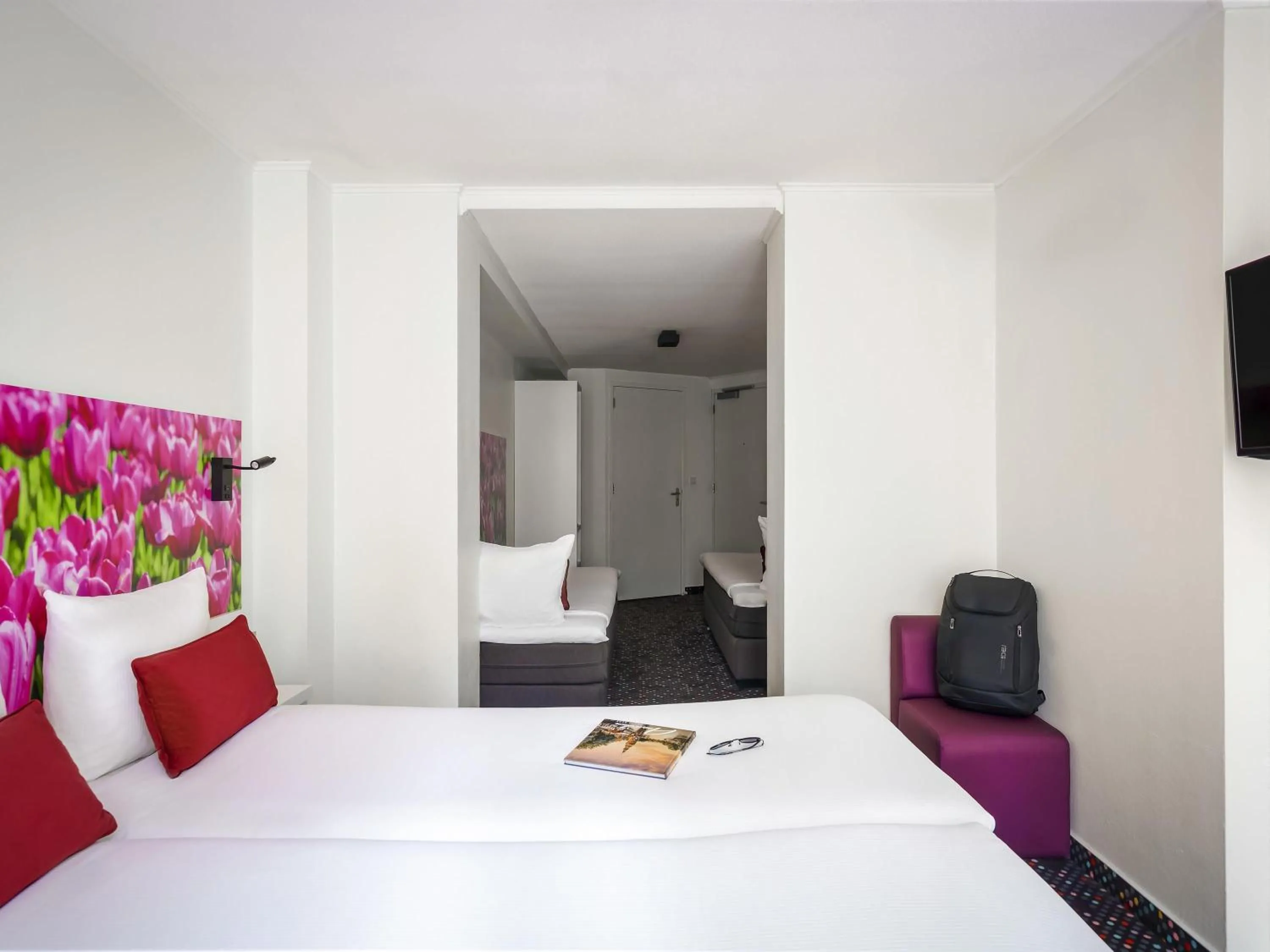 Bedroom, Bed in ibis Styles Amsterdam City