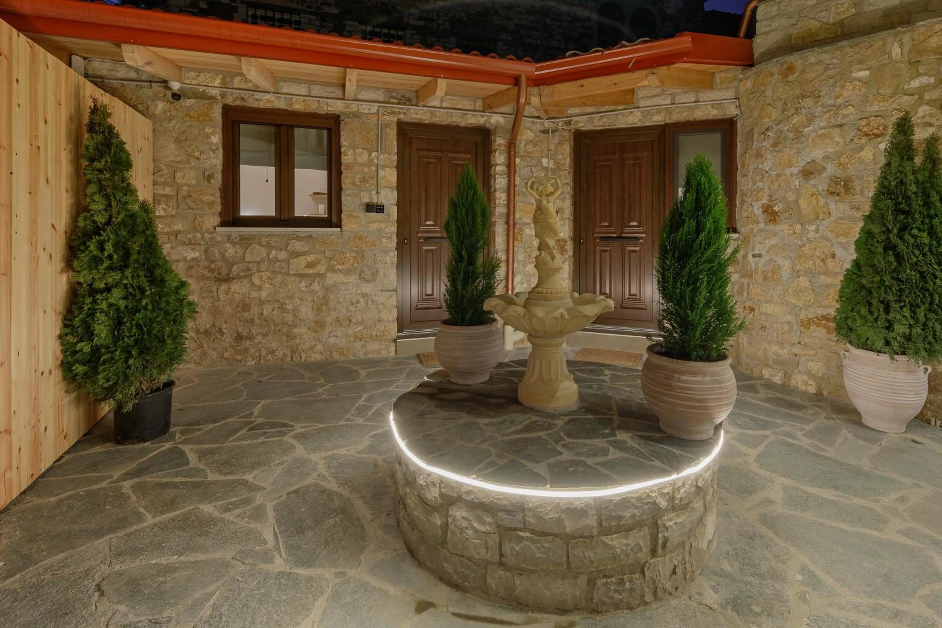 Property building in 12 PYLES Living History