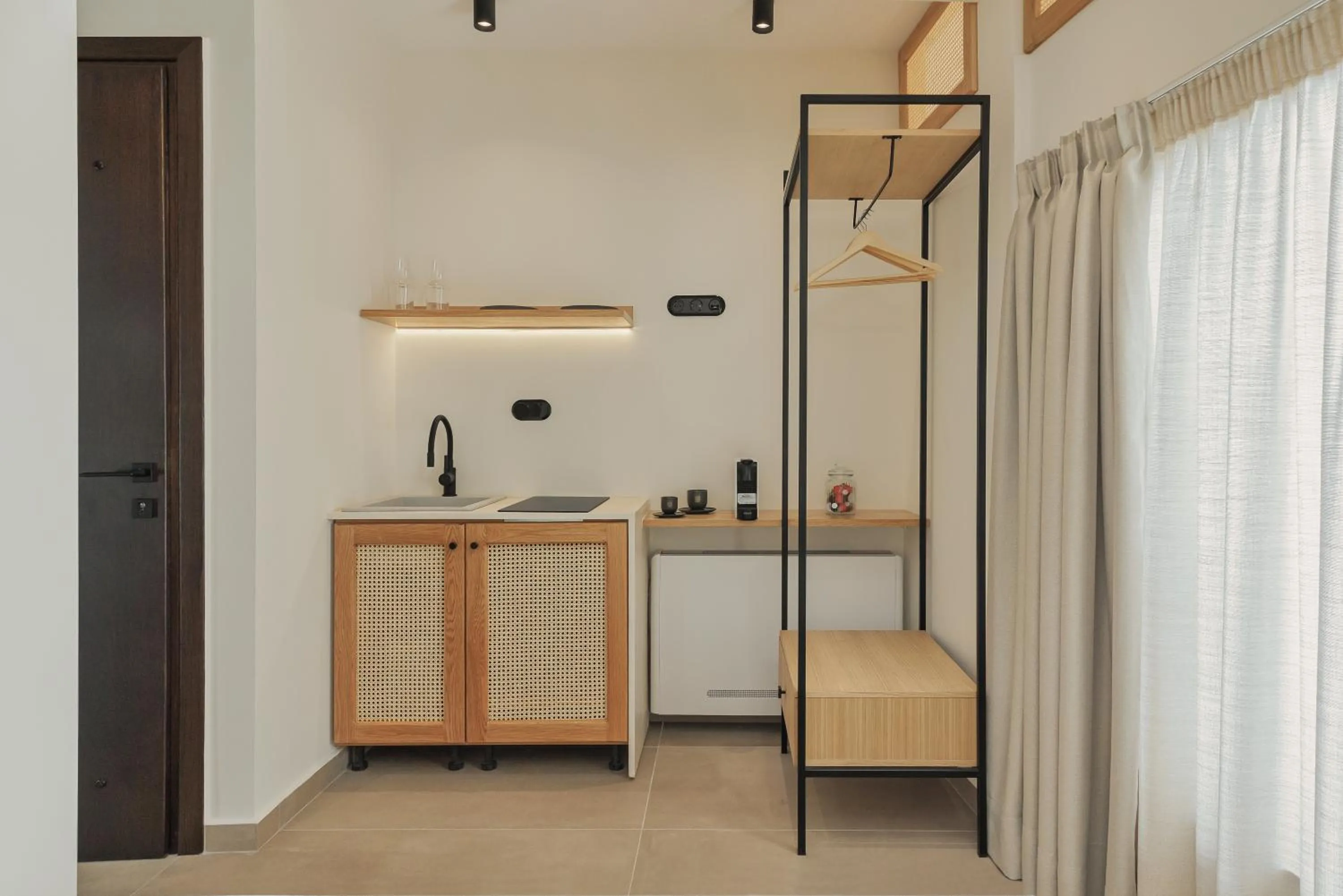 Kitchen or kitchenette in 12 PYLES Living History