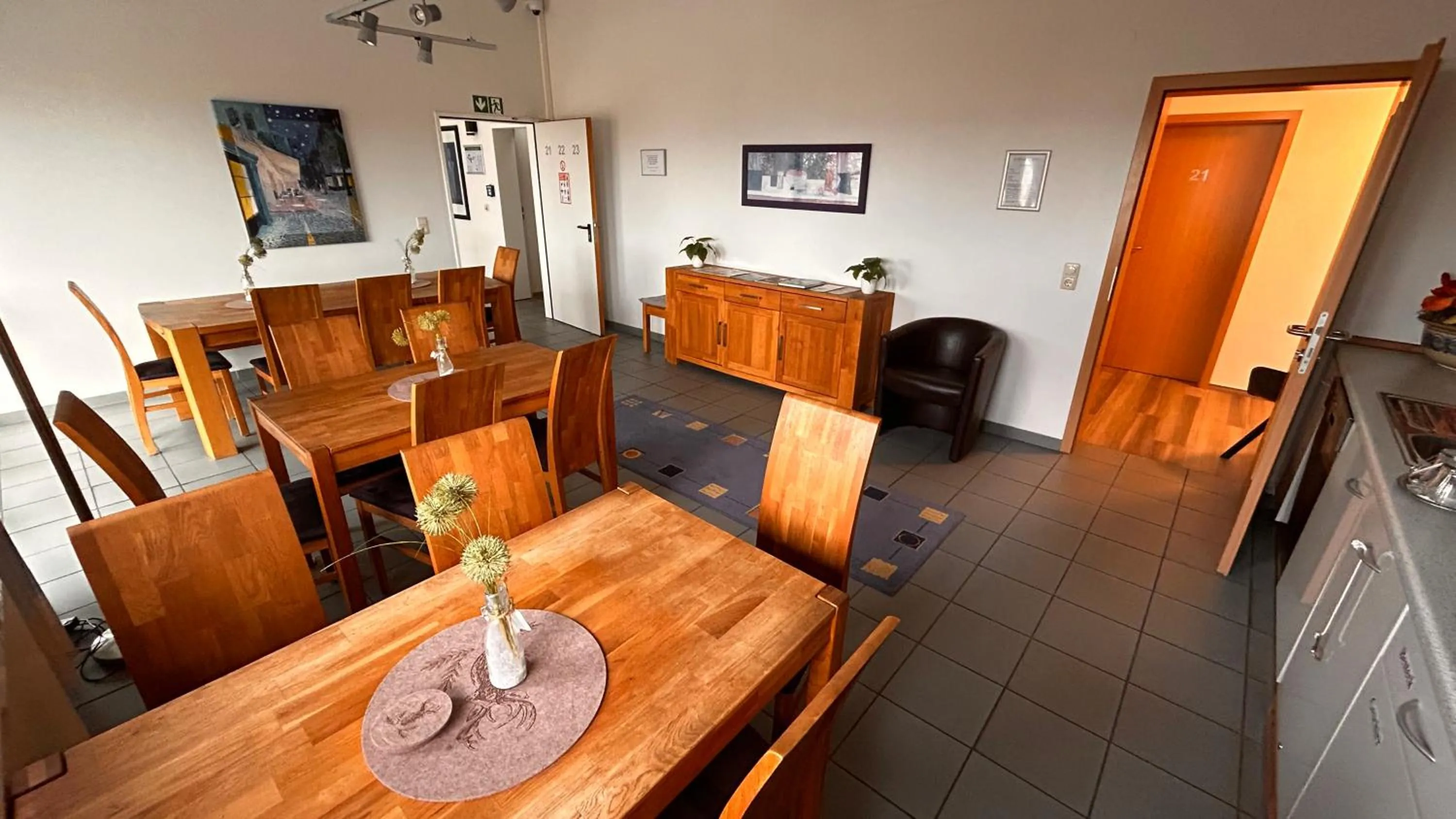 Communal lounge/ TV room in Hotel Gästehaus Linden