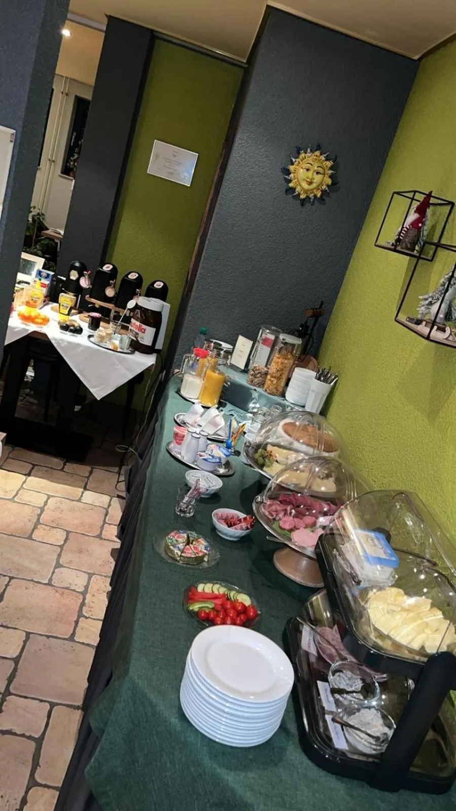 Buffet breakfast in Hotel Gästehaus Linden