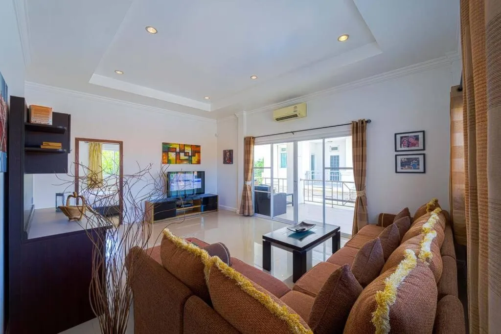 Luxurious 5-Bedroom Private Pool Villa! PV5