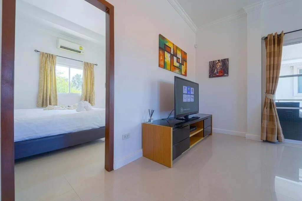 Bed in Luxurious 5-Bedroom Private Pool Villa! PV5