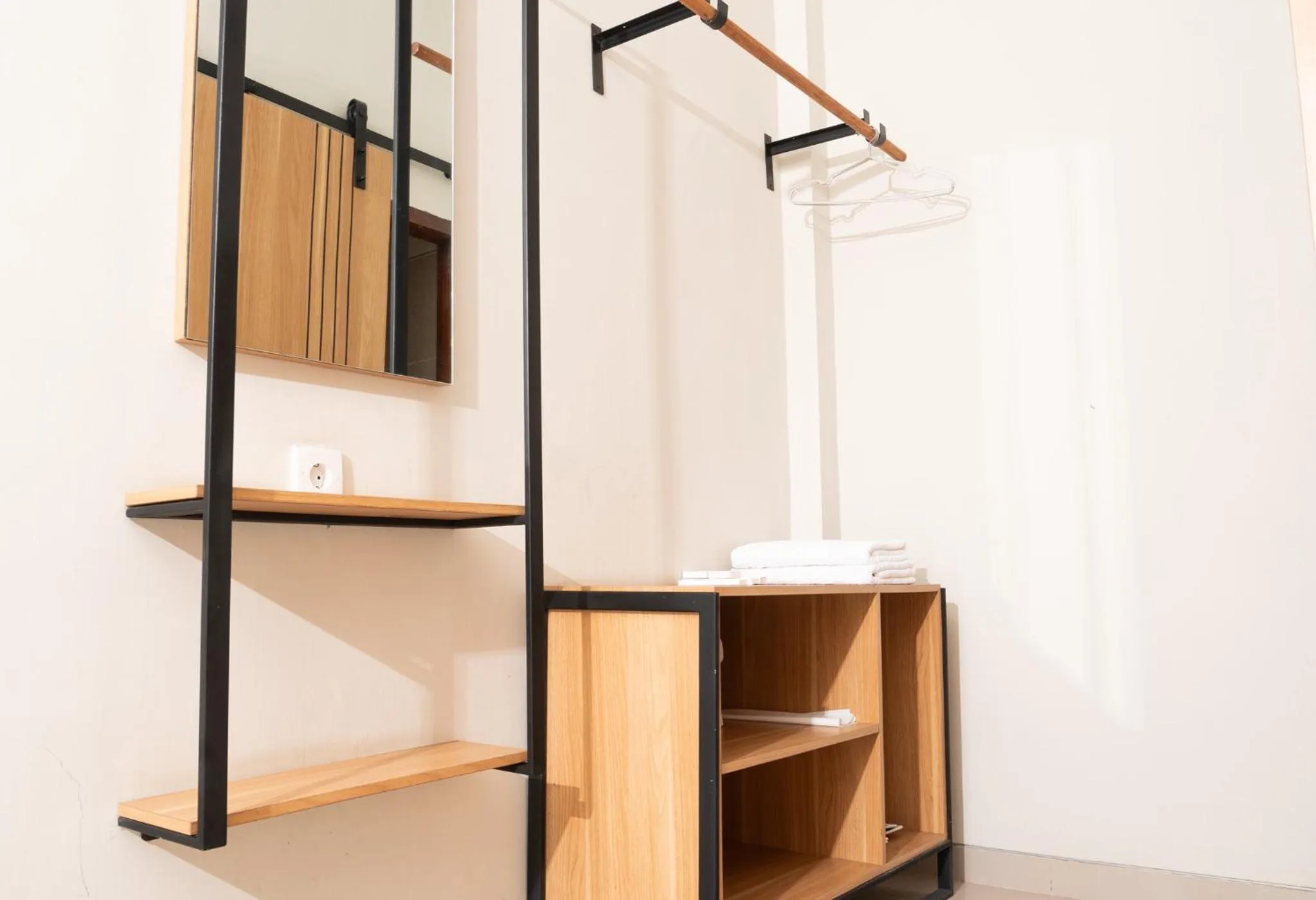 room service in Maluk Stay