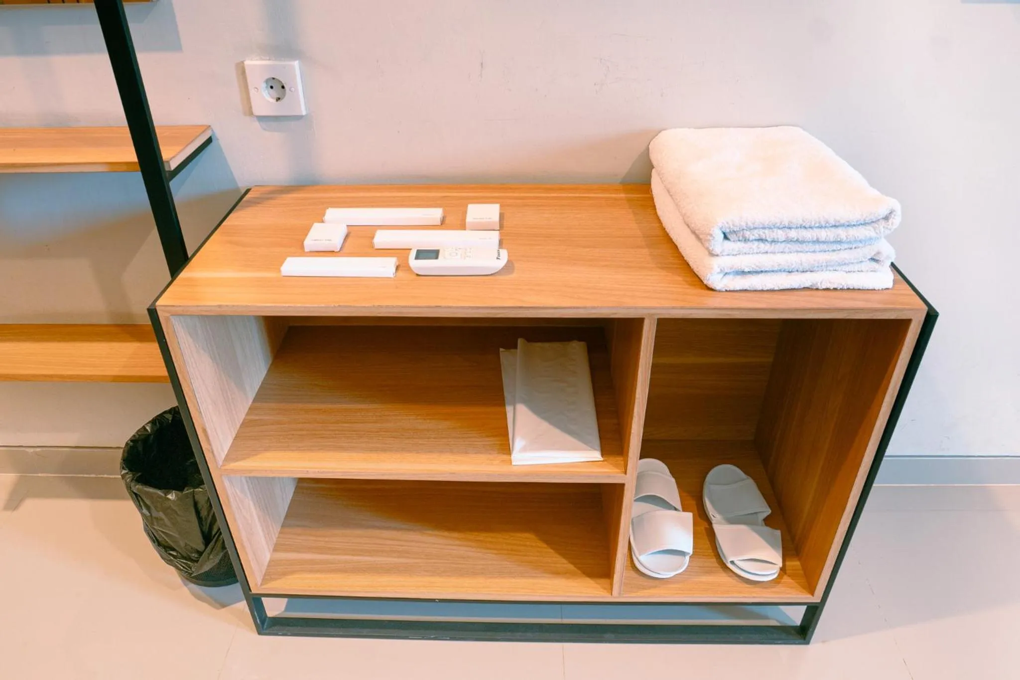 room service in Maluk Stay