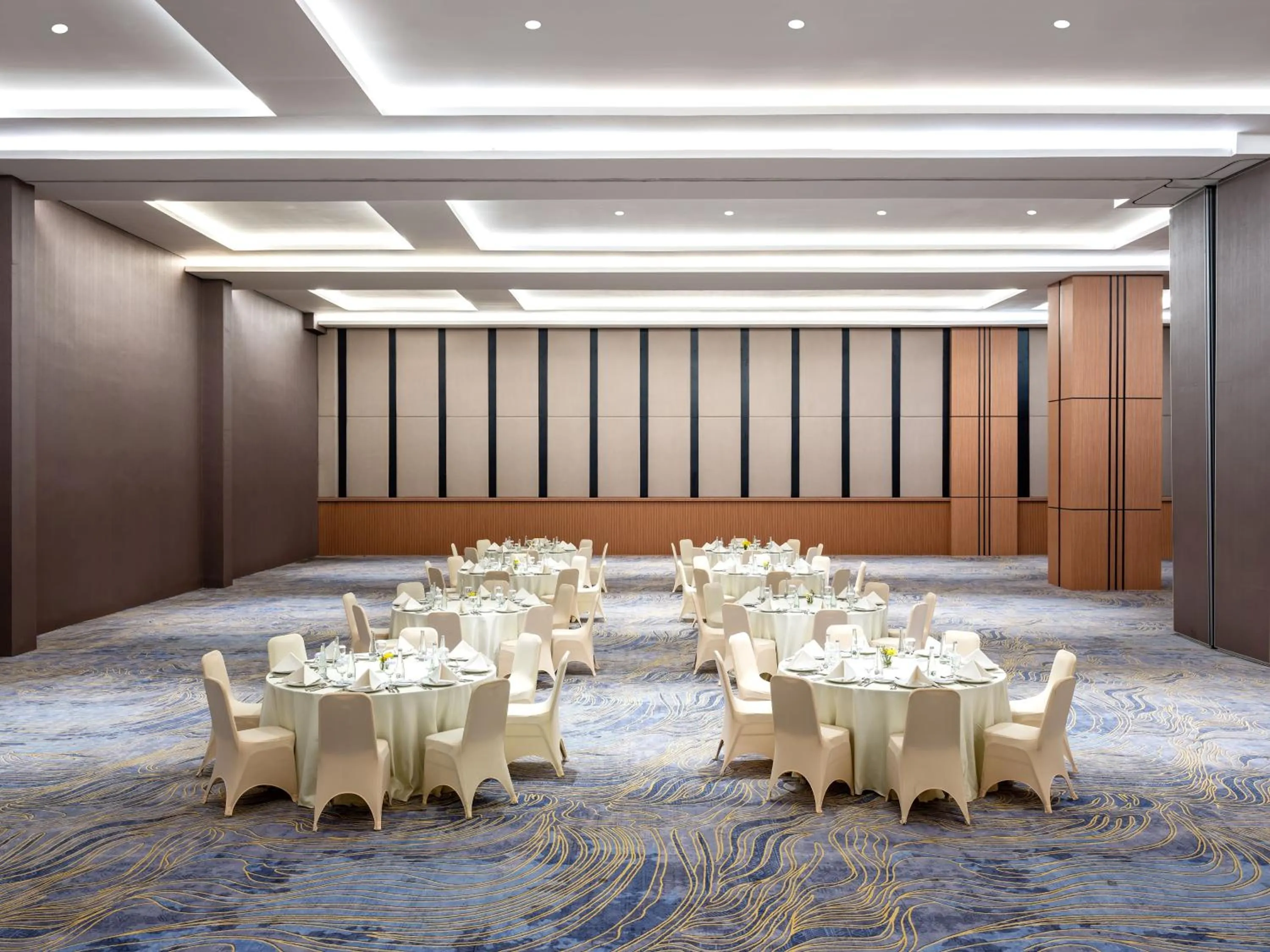 Banquet/Function facilities in Hotel Santika Blitar