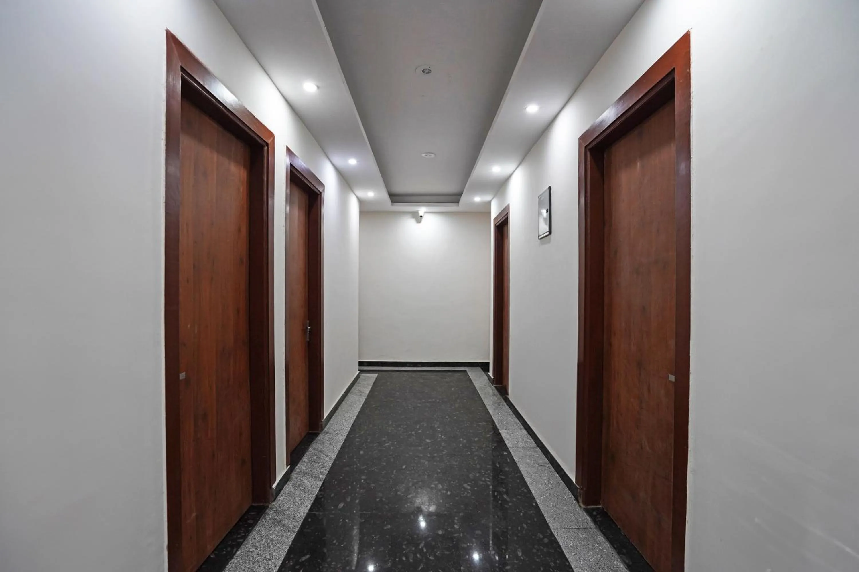 Lobby or reception in Hotel O Noida Stays