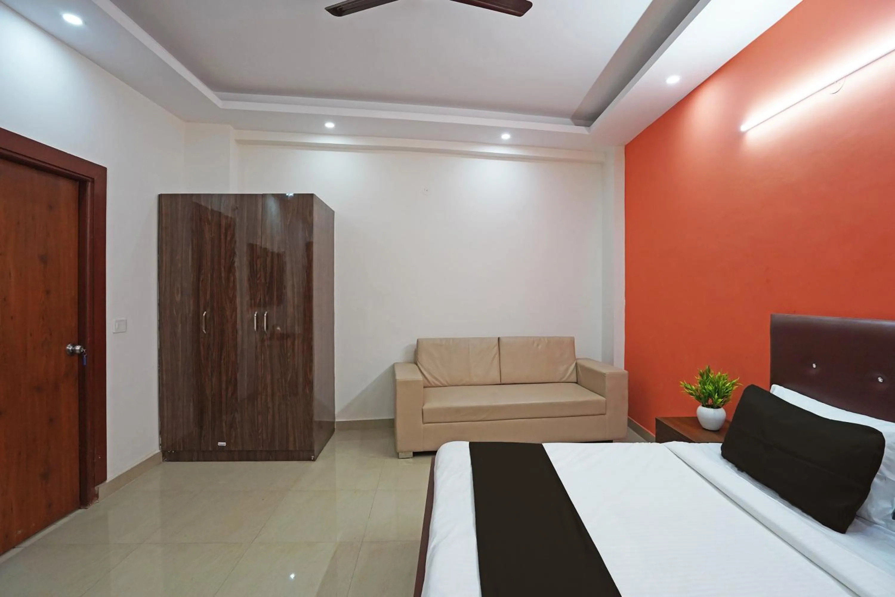 Bedroom in Hotel O Noida Stays