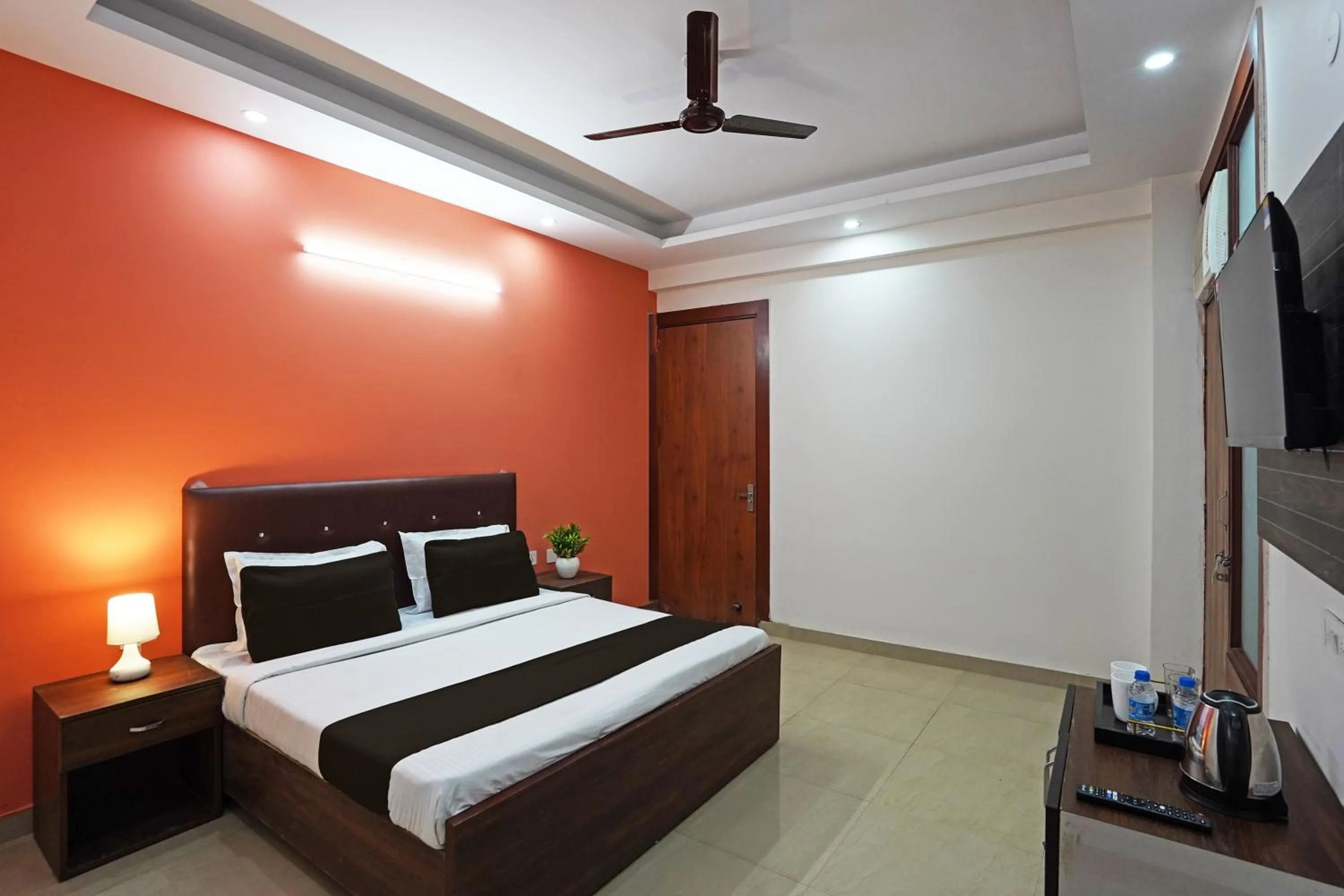 Bedroom in Hotel O Noida Stays