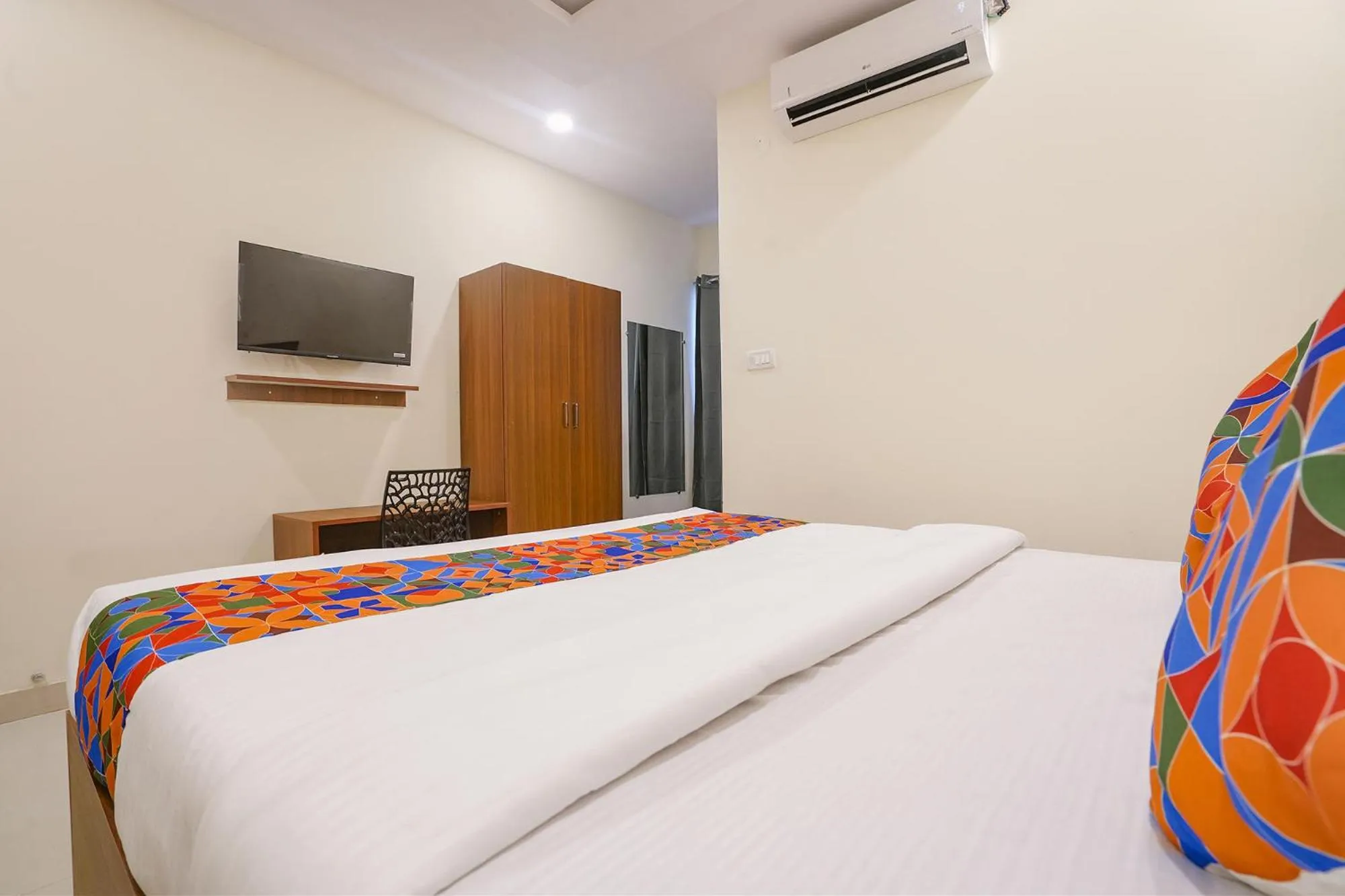 Bed in FabHotel Air Live - Nr Ameerpet metro station