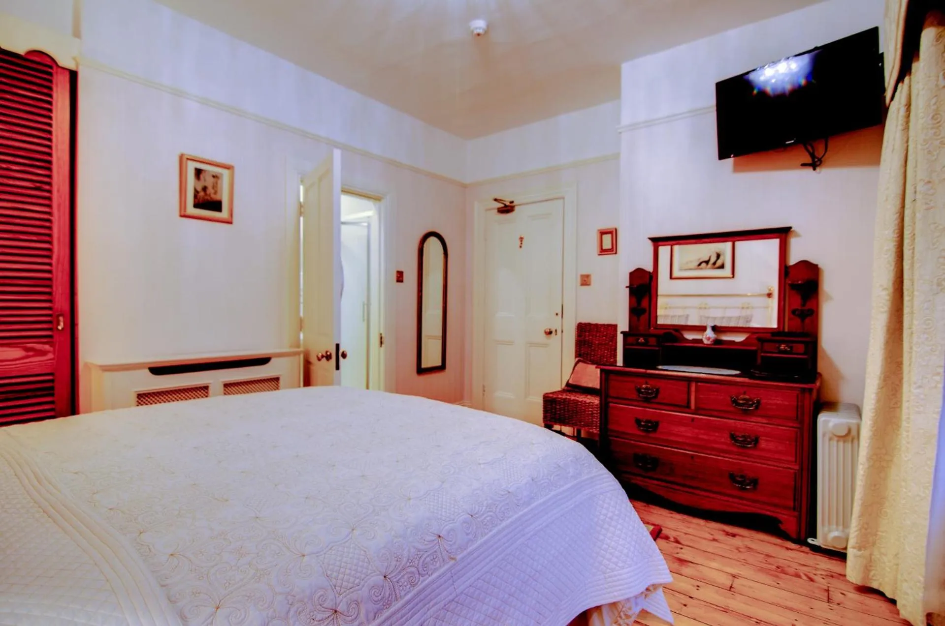 Photo of the whole room in St Judes B&B