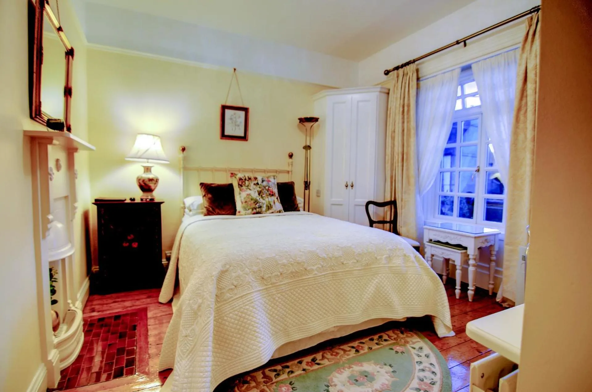 Photo of the whole room in St Judes B&B