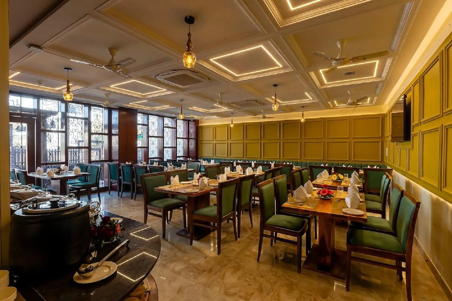 Restaurant/places to eat in Mertiya Residency