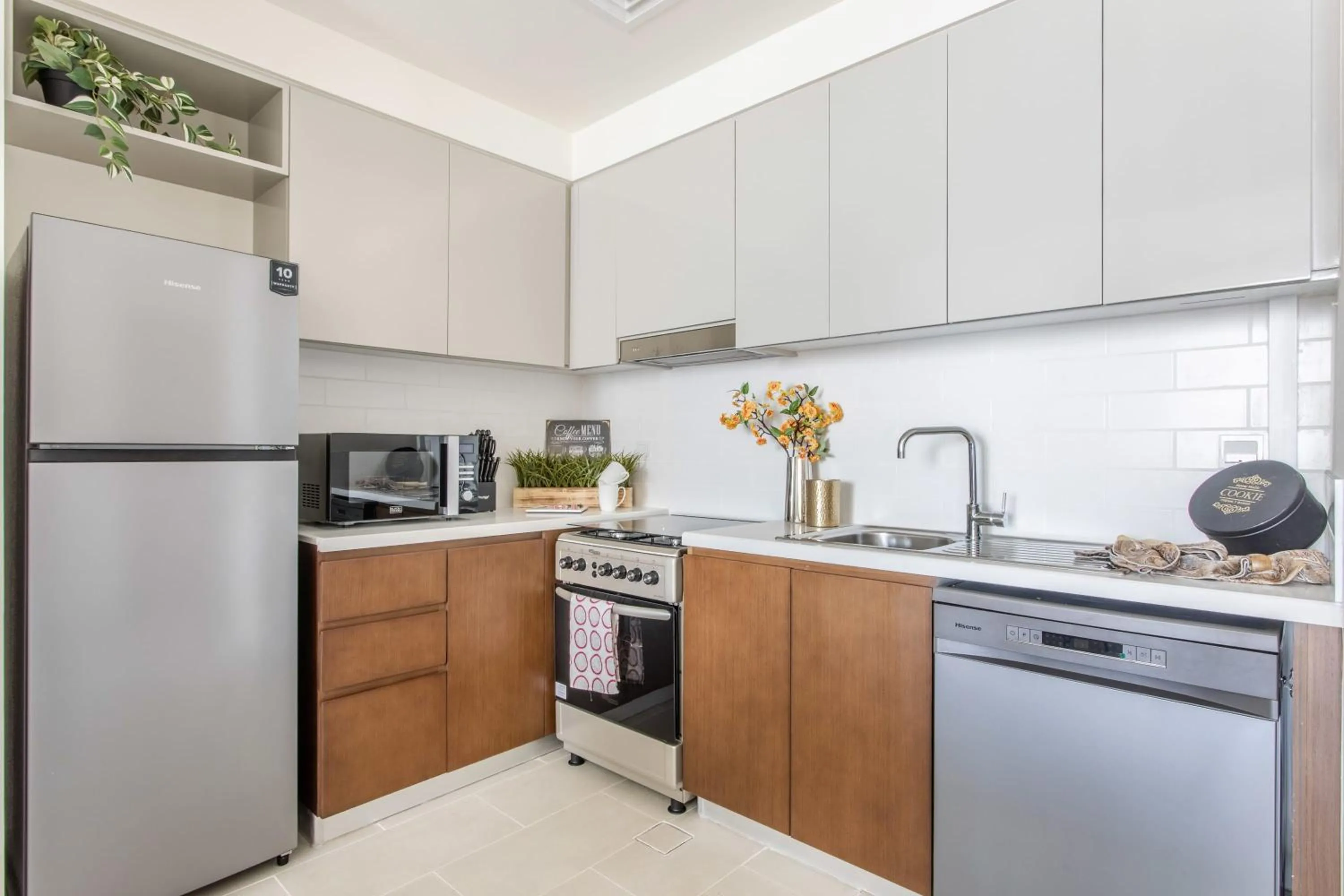 Frank Porter - Creek Rise Tower 1