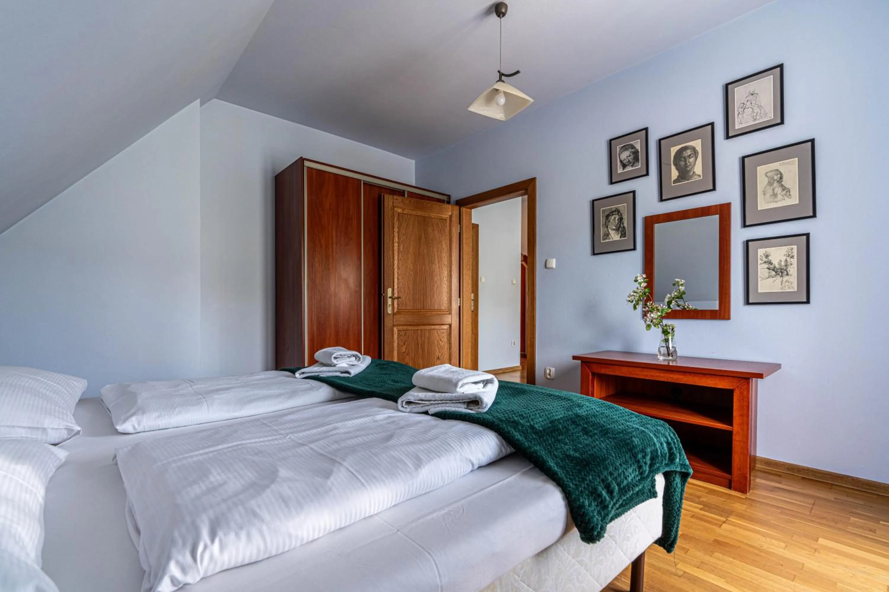 Bed in Willa Serafin-basen, sauny i jacuzzi w Willa Baciarka dodatkowo płatne