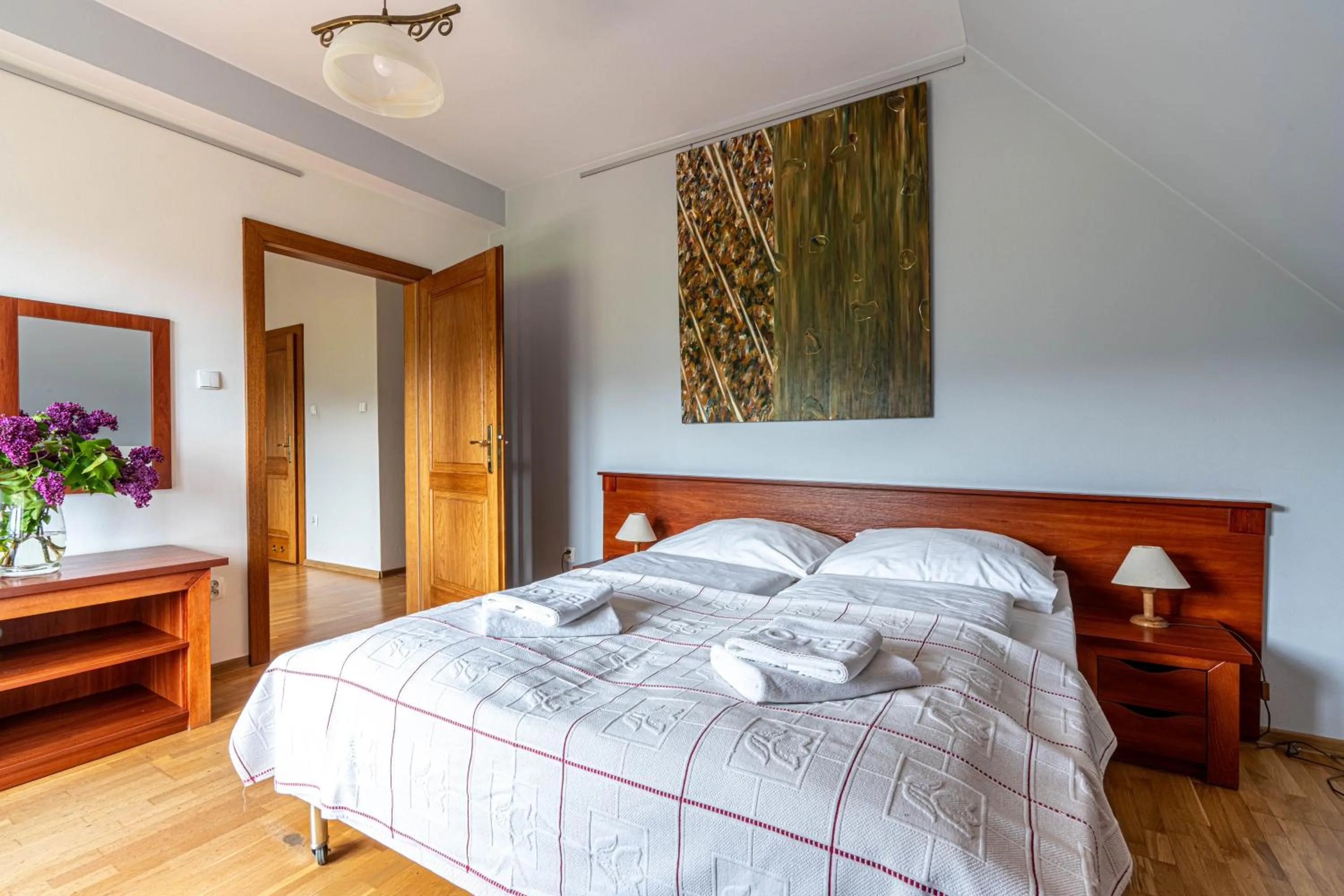 Bed in Willa Serafin-basen, sauny i jacuzzi w Willa Baciarka dodatkowo płatne