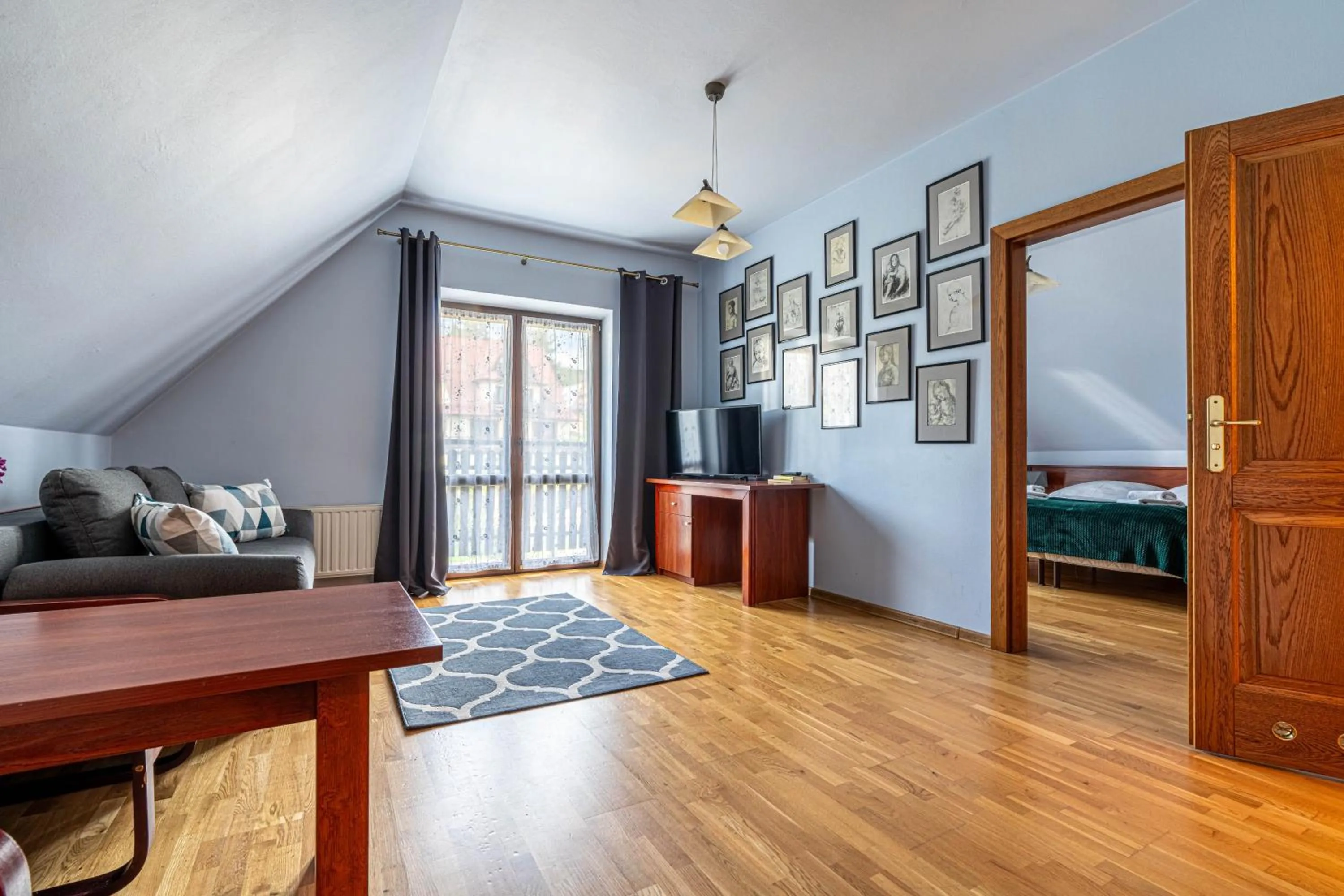 Communal lounge/ TV room in Willa Serafin-basen, sauny i jacuzzi w Willa Baciarka dodatkowo płatne