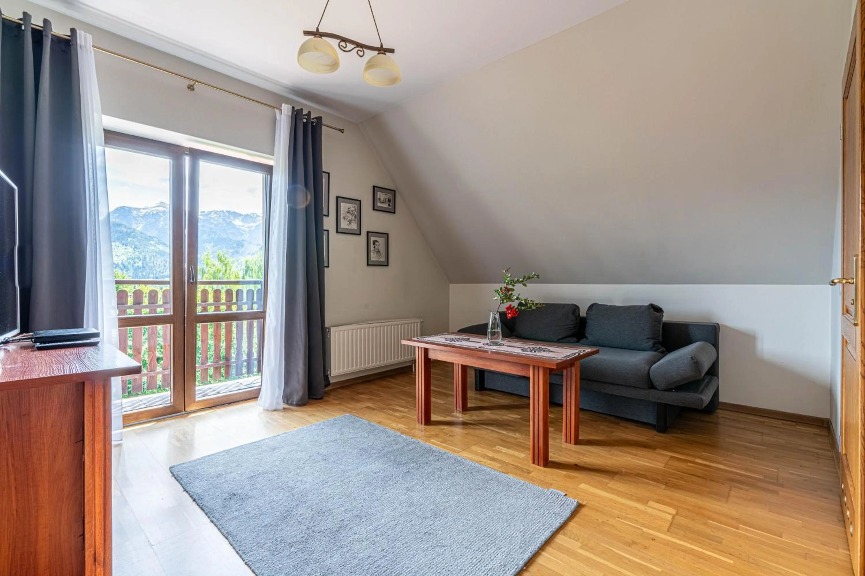 Living room in Willa Serafin-basen, sauny i jacuzzi w Willa Baciarka dodatkowo płatne