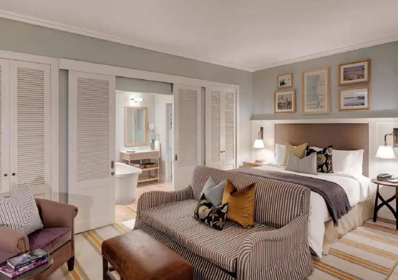 Bedroom, Bed in Strand Hotel Swakopmund