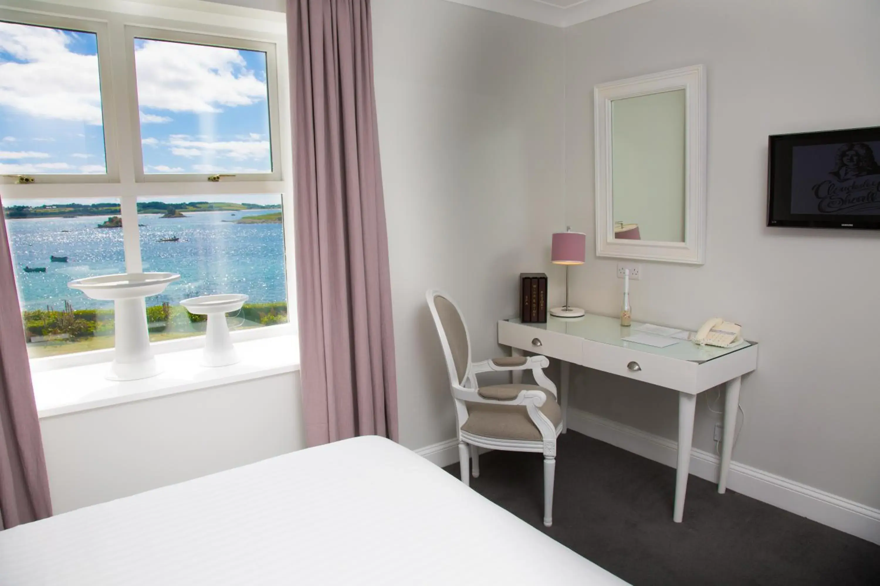 Deluxe Double Room with Sea View - single occupancy in Karma St. Martin's Deluxe Double Room with Sea View - single occupancy in Karma St. Martin's