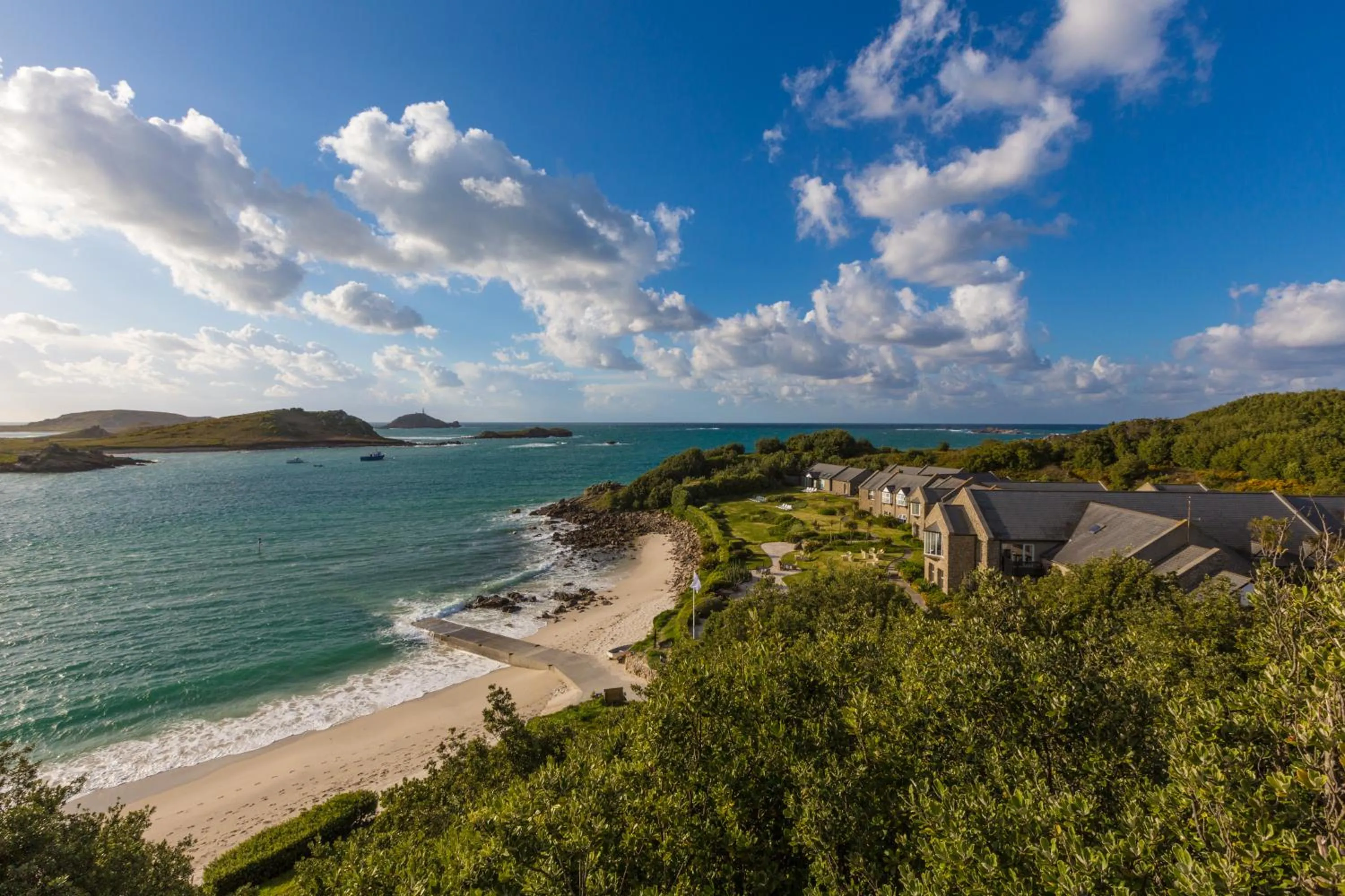 Facade/entrance in Karma St. Martin's