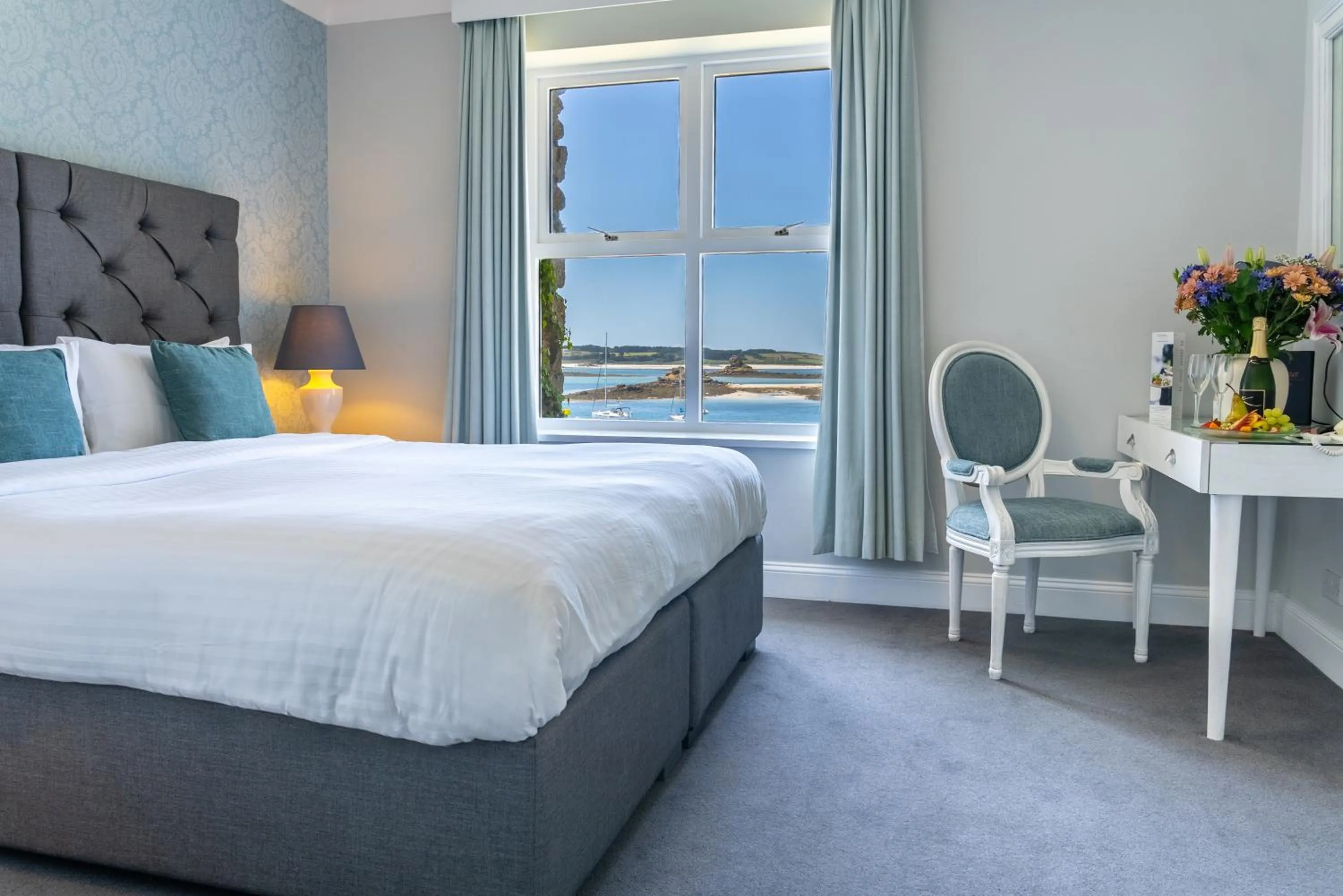 Sea view, Bed in Karma St. Martin's