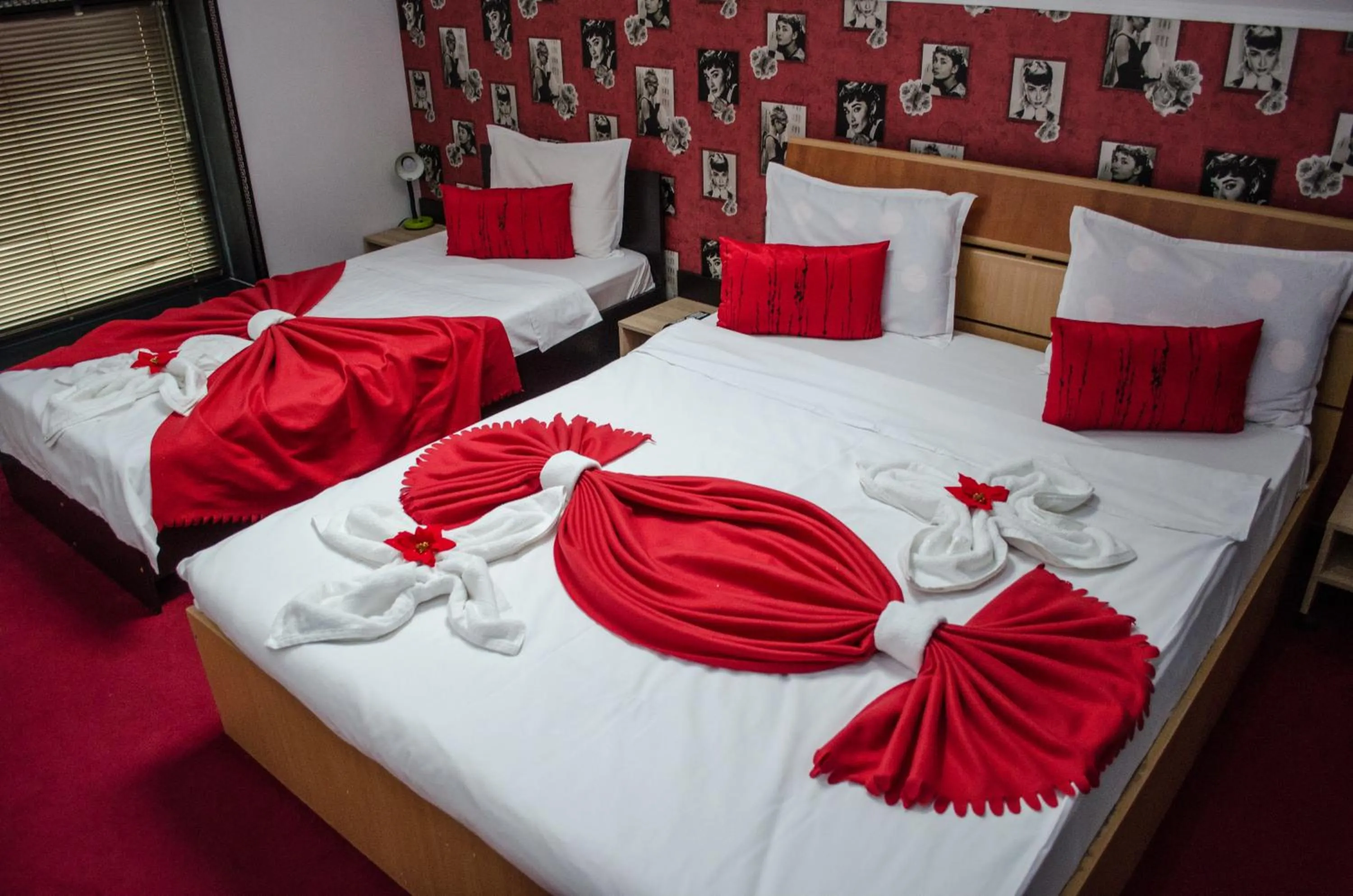 Bed in City Lux Villa