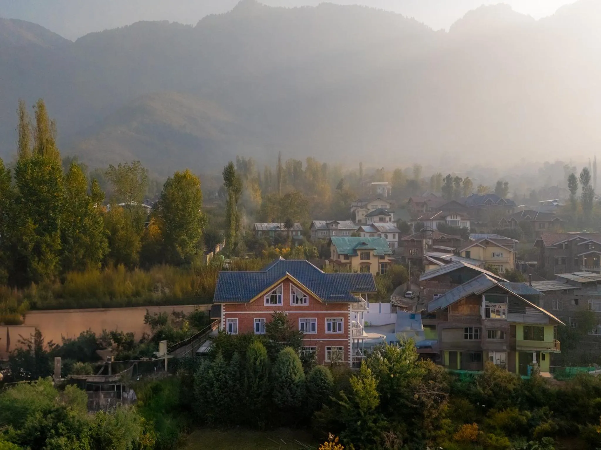 Natural landscape in Moustache Srinagar