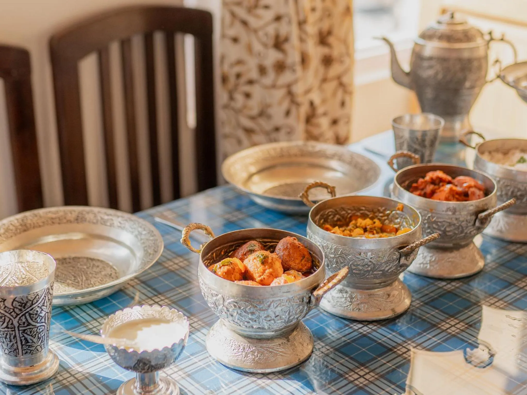 Food and drinks in Moustache Srinagar