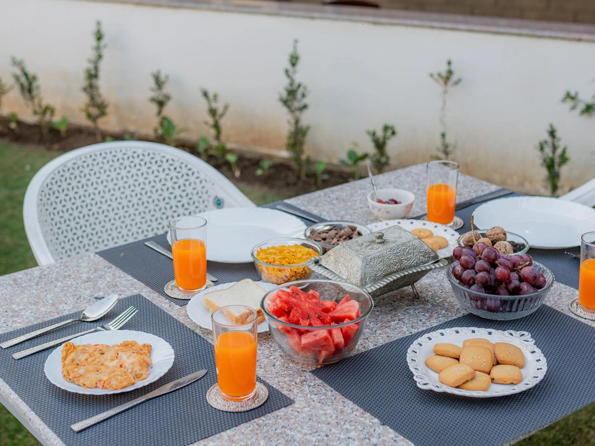 Breakfast in Moustache Srinagar