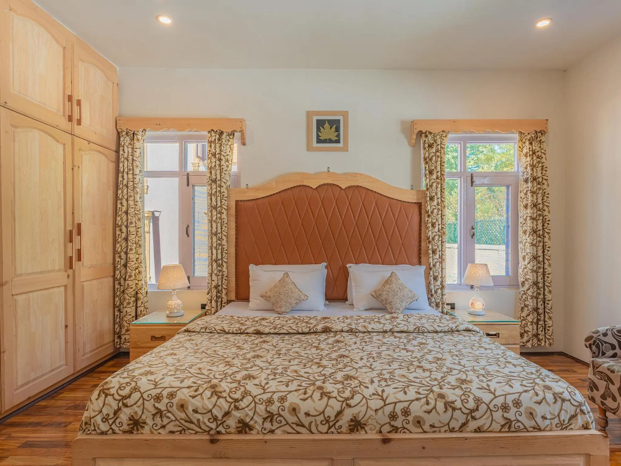 Photo of the whole room, Bed in Moustache Srinagar