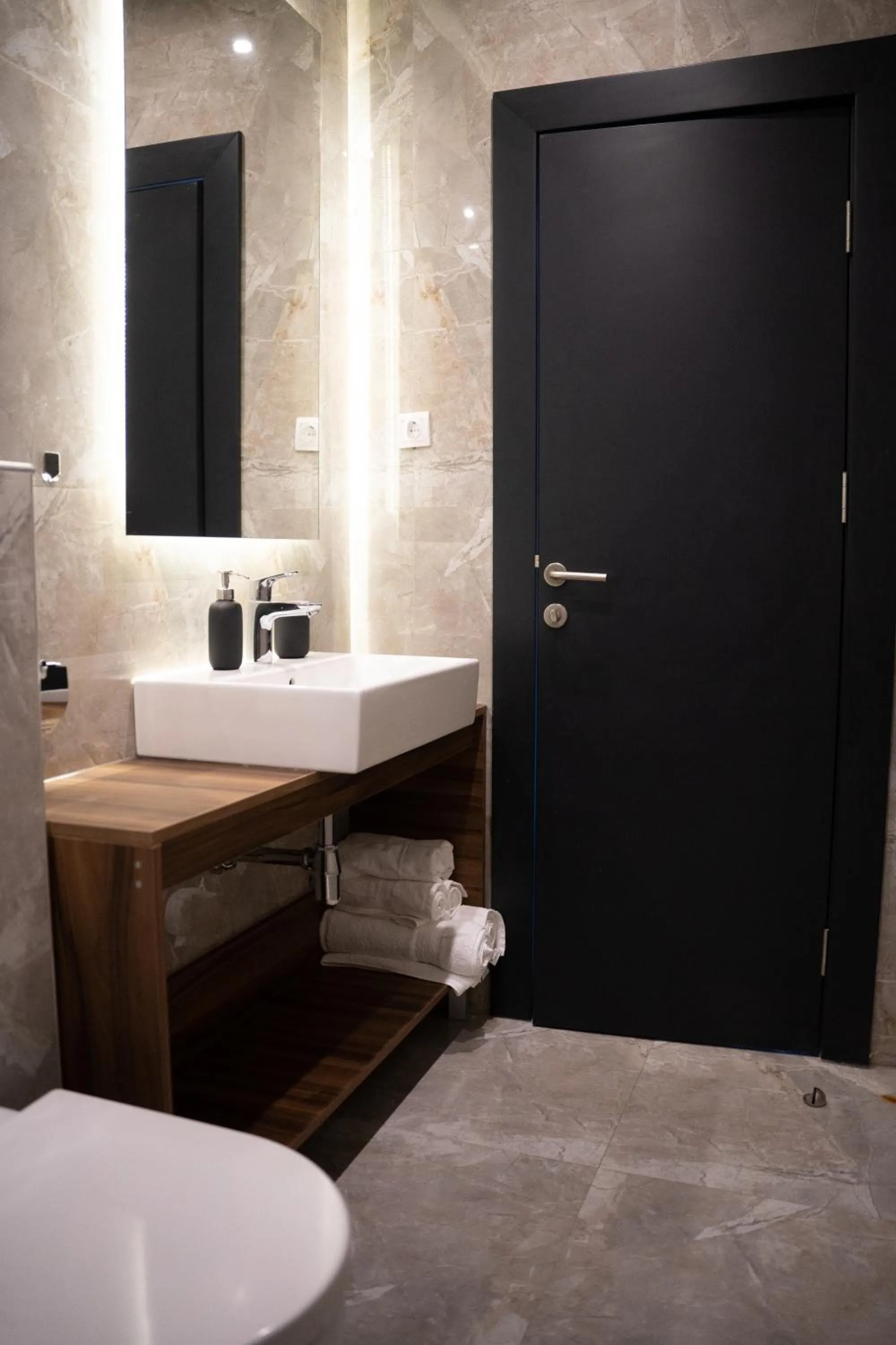 Toilet in Olivia Rooms