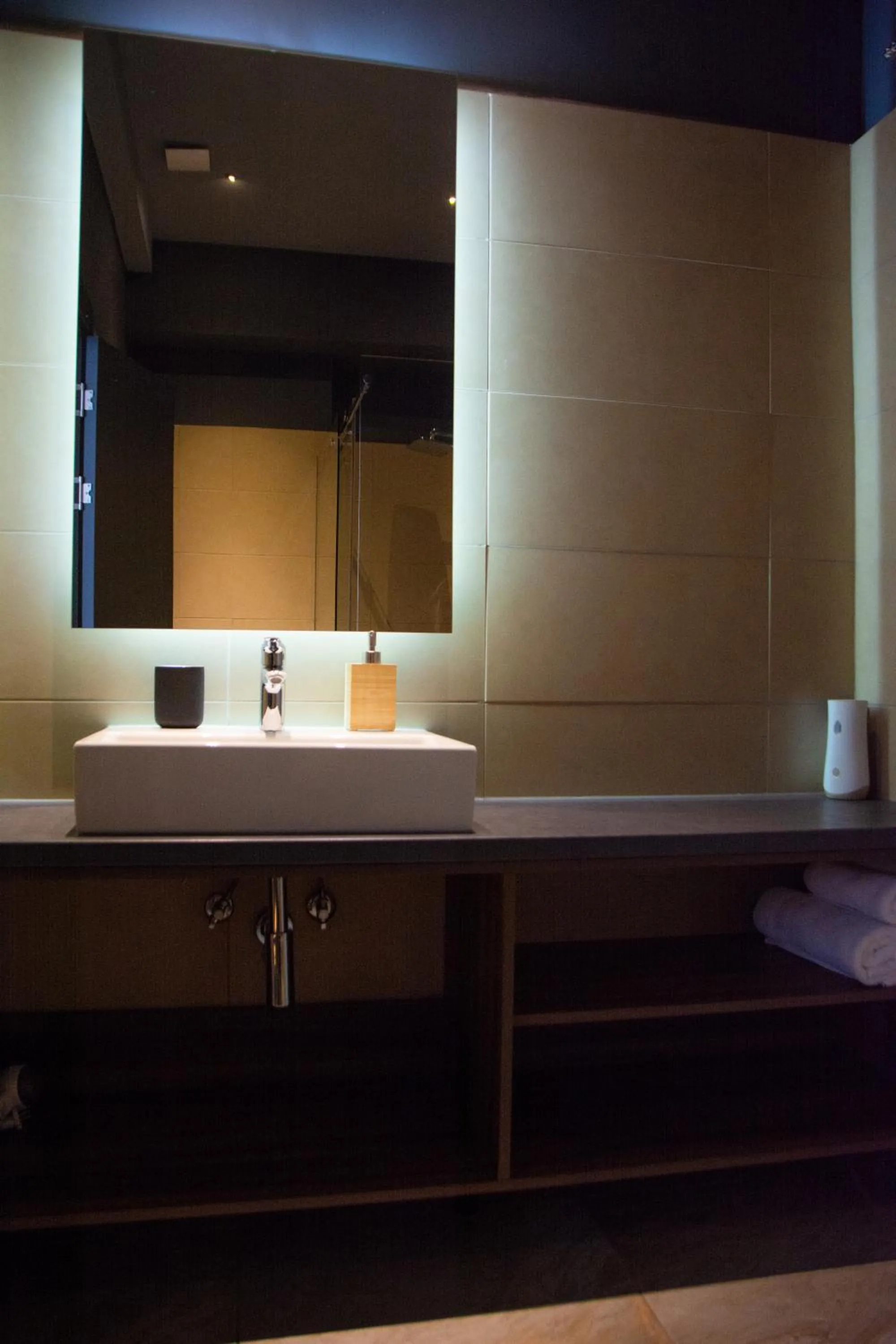 Bathroom in Olivia Rooms