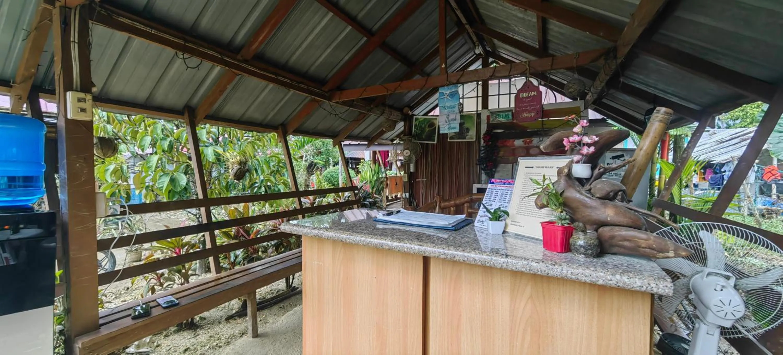 Lobby or reception in Eashanti's Place