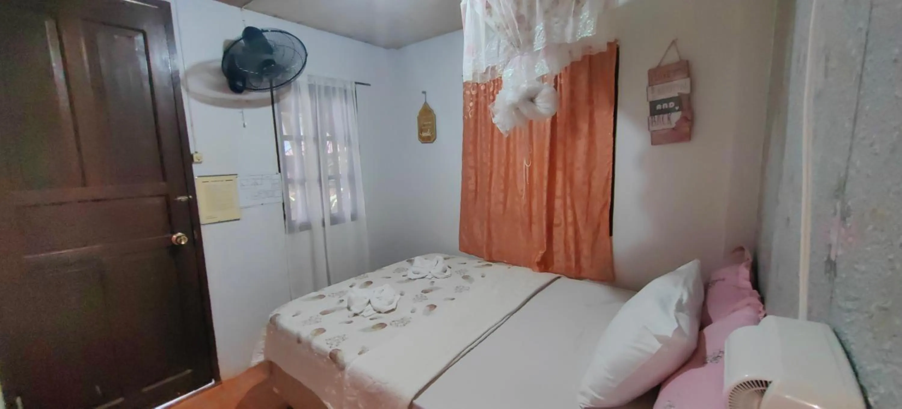 Bedroom, Bed in Eashanti's Place