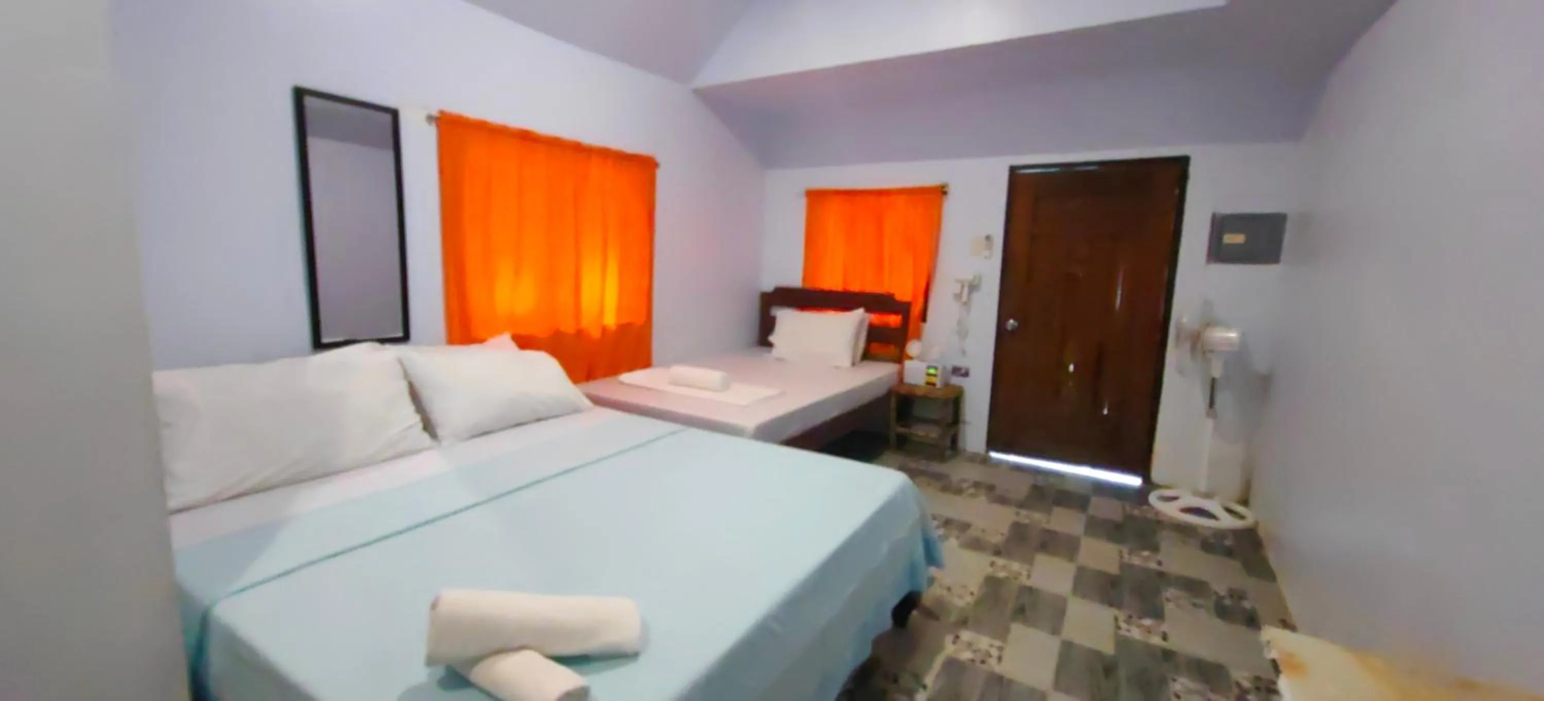 Photo of the whole room, Bed in Eashanti's Place