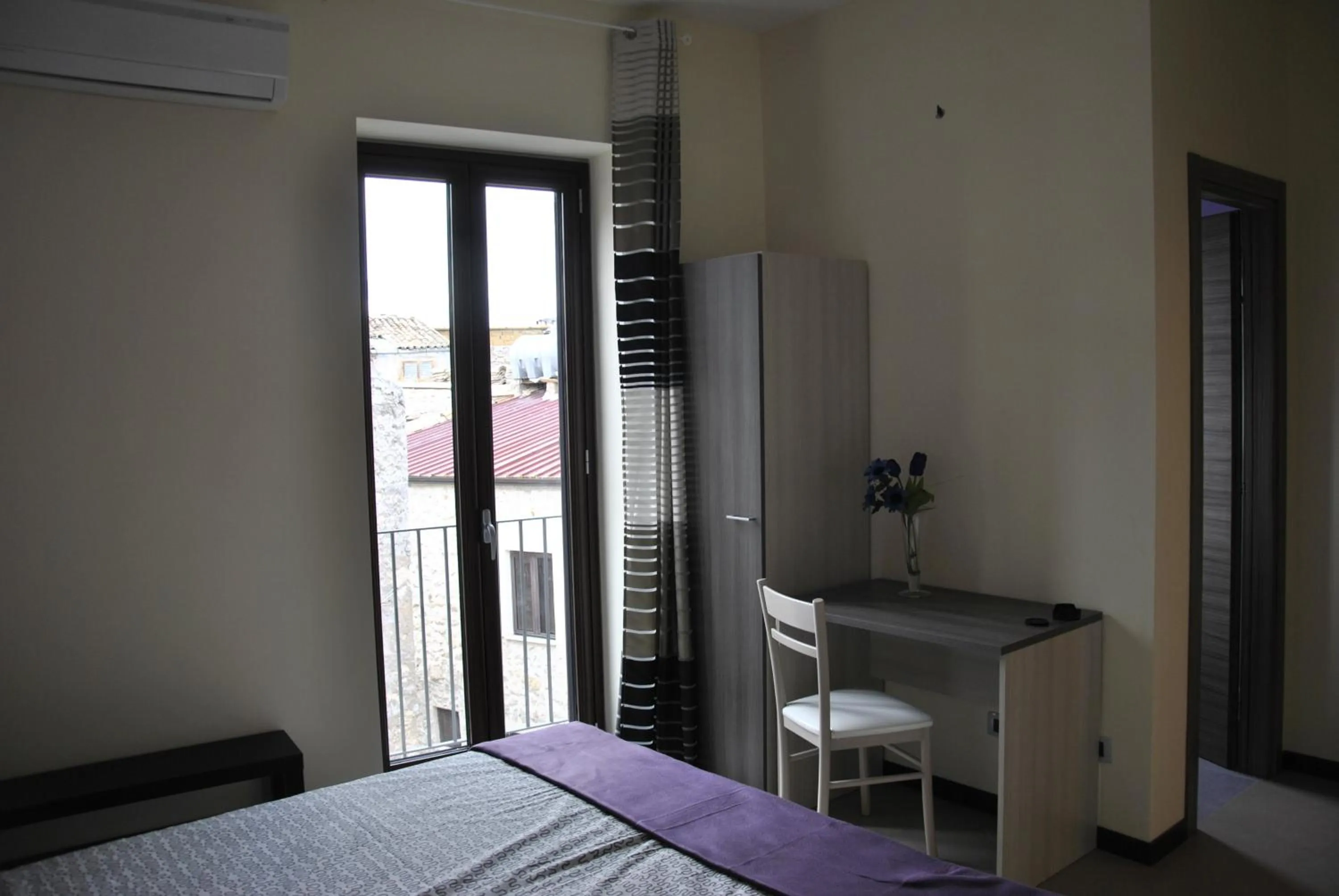 Photo of the whole room, Bed in Casa Natia