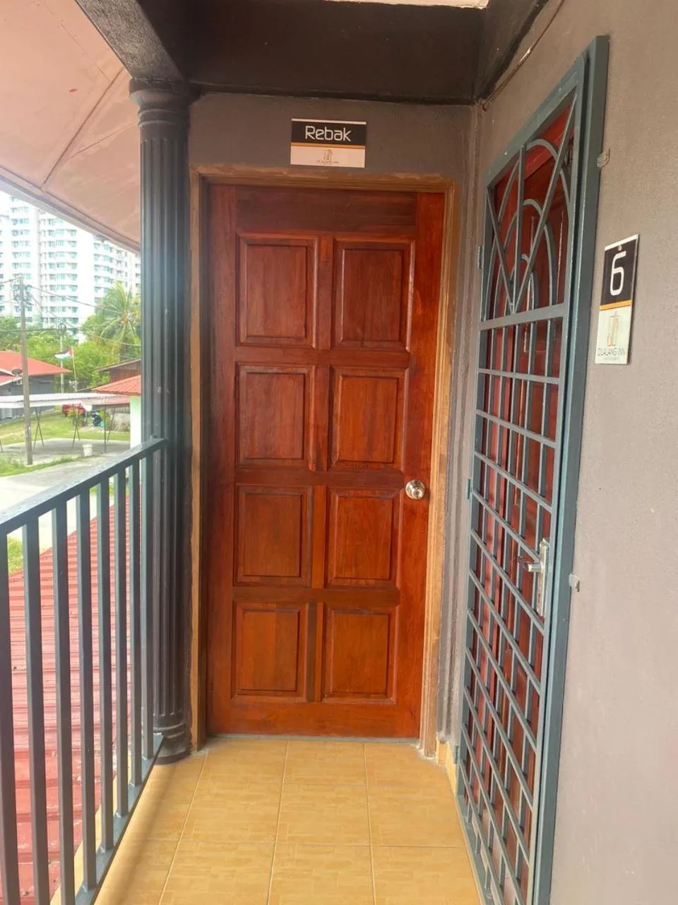 Bedroom in OYO 90910 Homestay D Lalang Inn