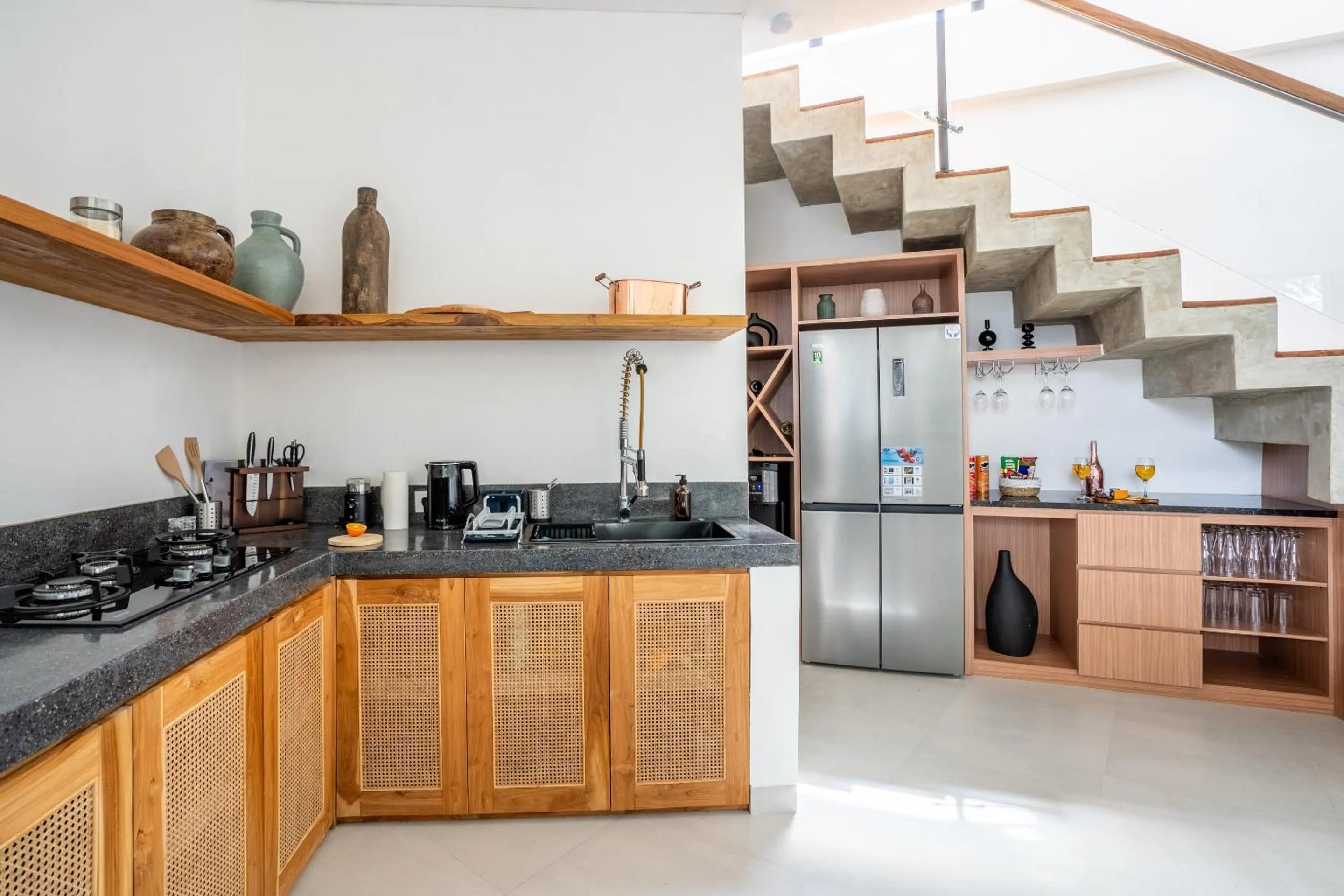 Kitchen or kitchenette in Villa Ozkar - Elegant 3-Bedroom Villa with Pool & Sunset Terrace