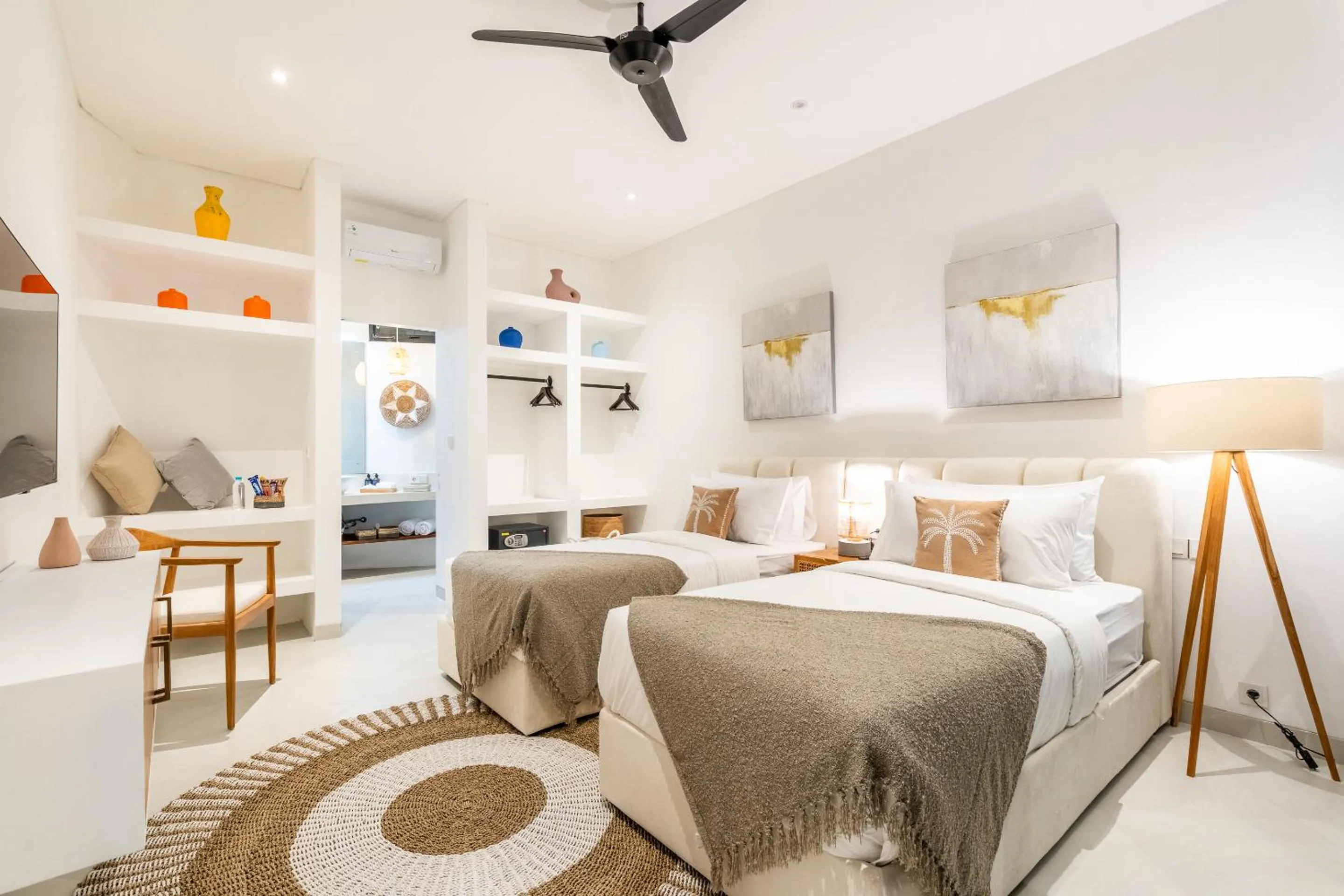 Bed in Villa Ozkar - Elegant 3-Bedroom Villa with Pool & Sunset Terrace