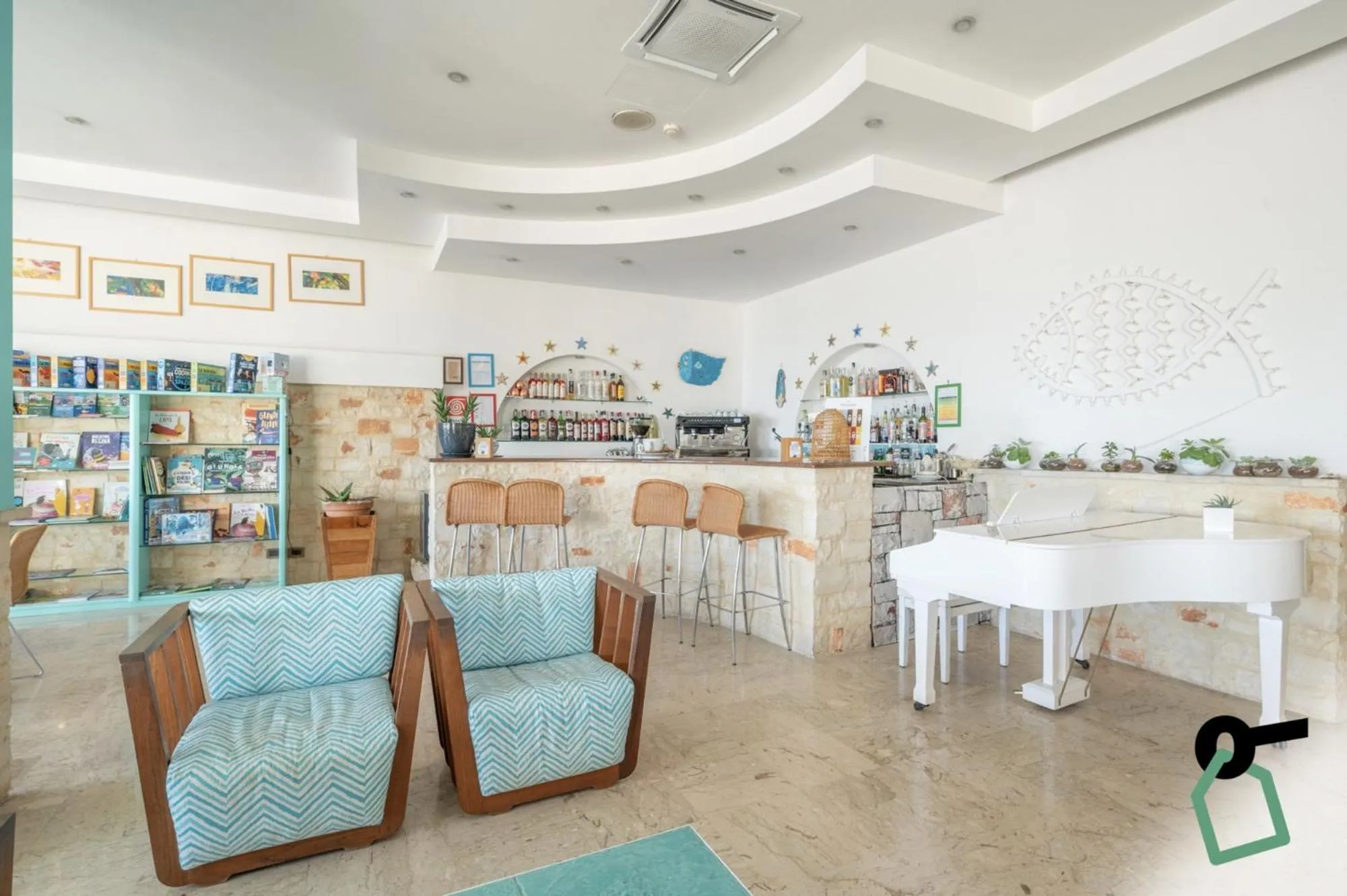 Seating area in HOTIDAY Leuca Lungomare