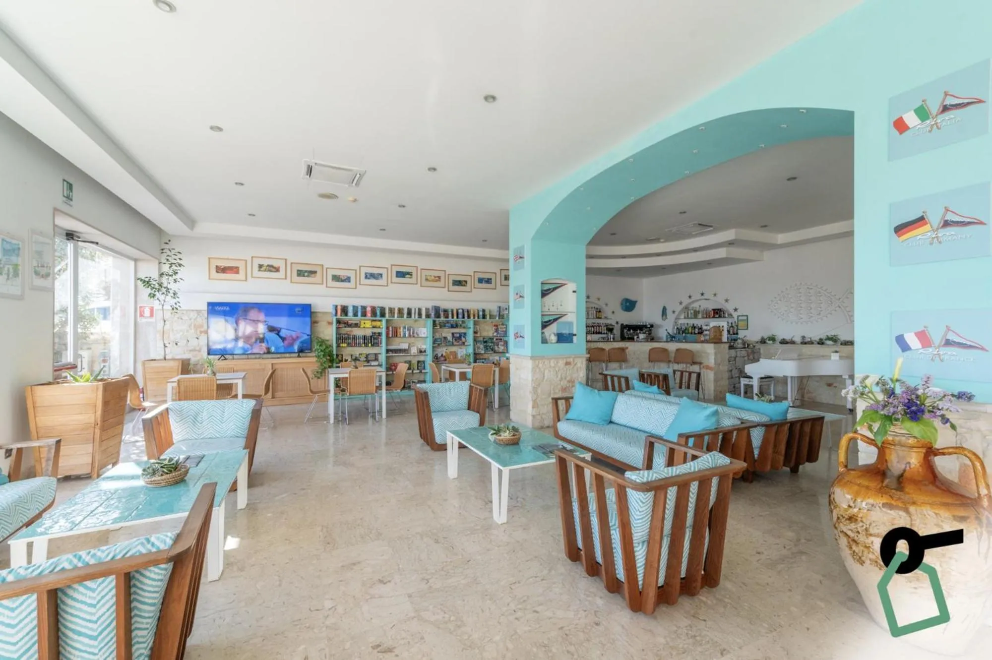 Seating area in HOTIDAY Leuca Lungomare