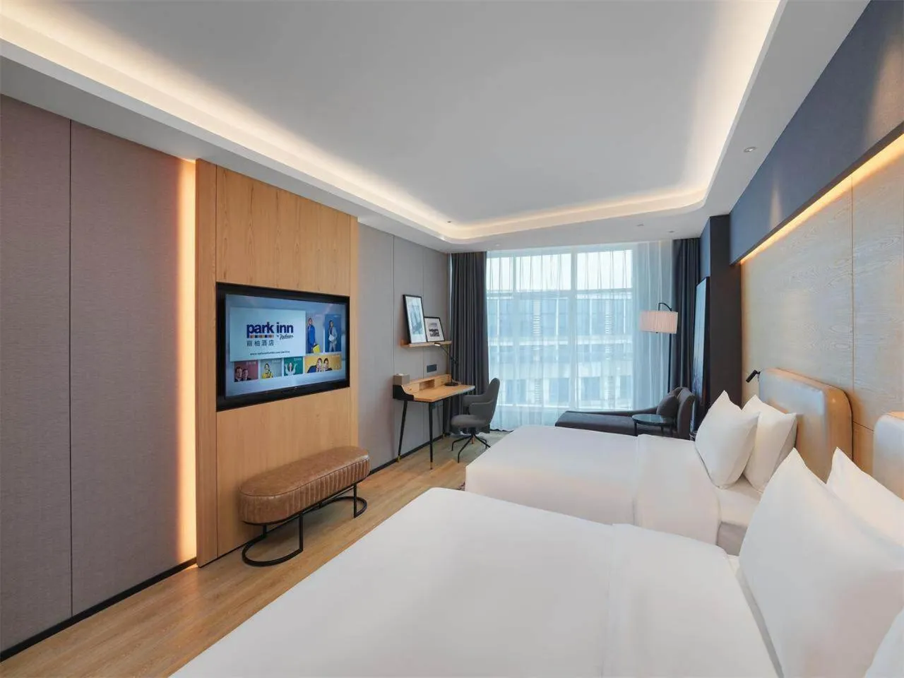 Bed in Park Inn by Radission Tianjin Binhai International Airport