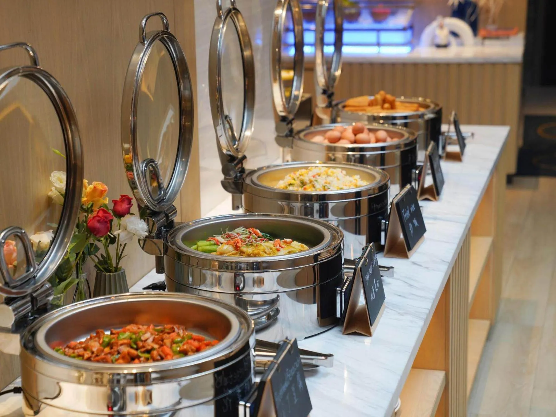 Buffet breakfast in Park Inn by Radission Tianjin Binhai International Airport