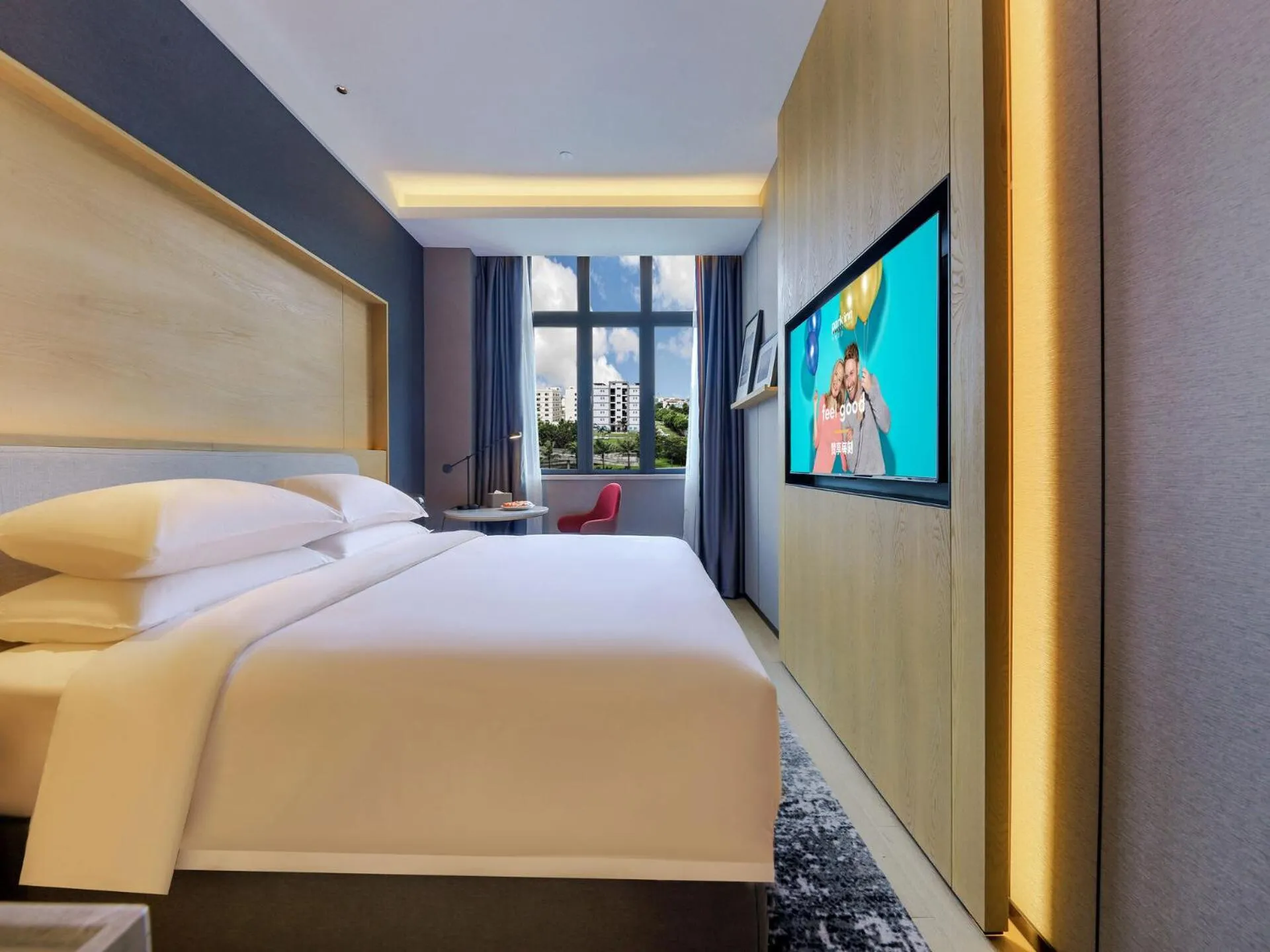 Photo of the whole room, Bed in Park Inn by Radisson Zhuhai Gaolan Port