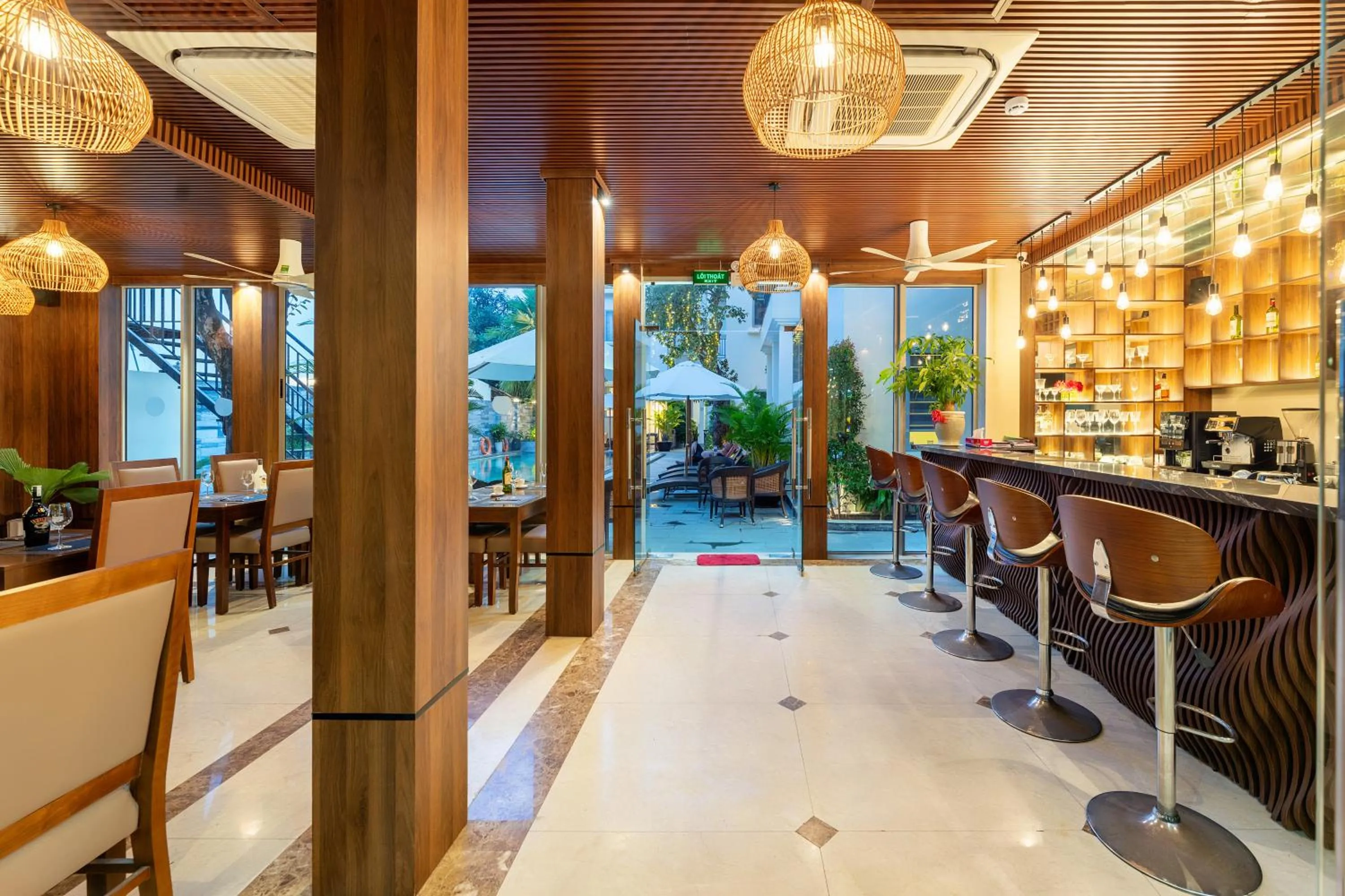 Night in Full Moon Apartments & Villa - Hoi An