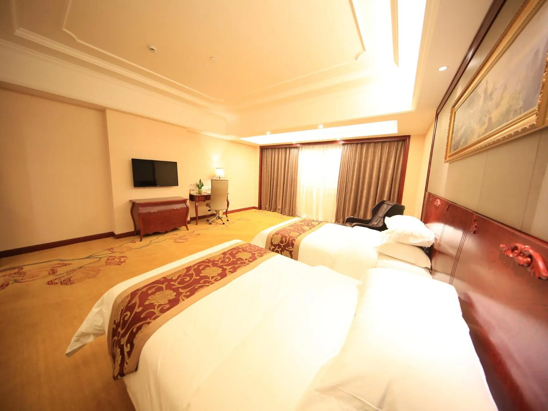 Bed in Vienna International Hotel Shanghai Hongqiao Airport Convention and Exhibition Center Huaxu Highway